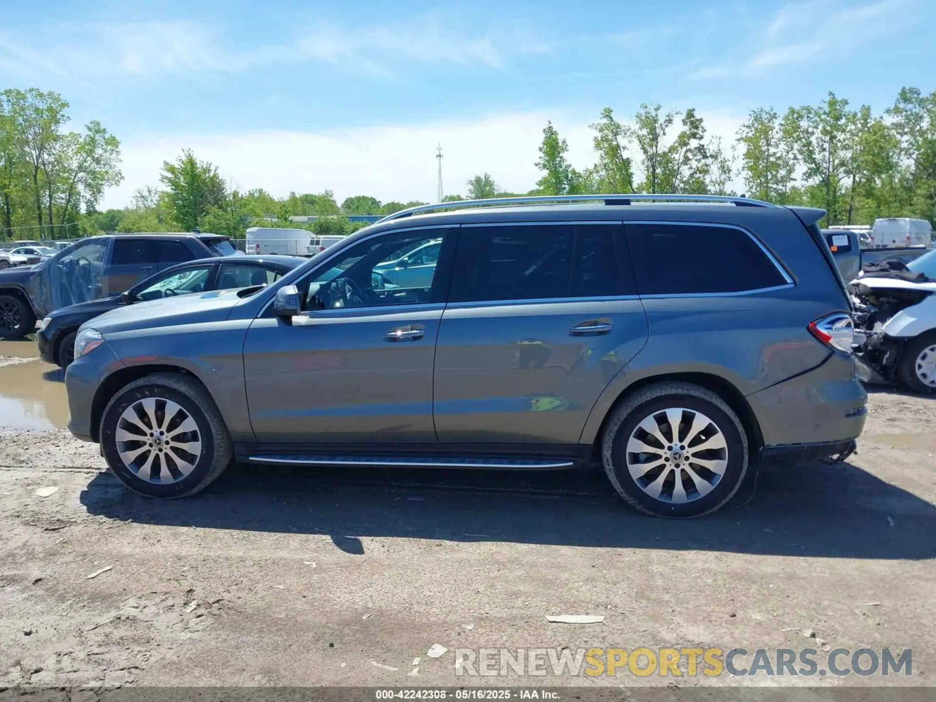 14 Photograph of a damaged car 4JGDF6EE9KB226581 MERCEDES-BENZ GLS 450 2019