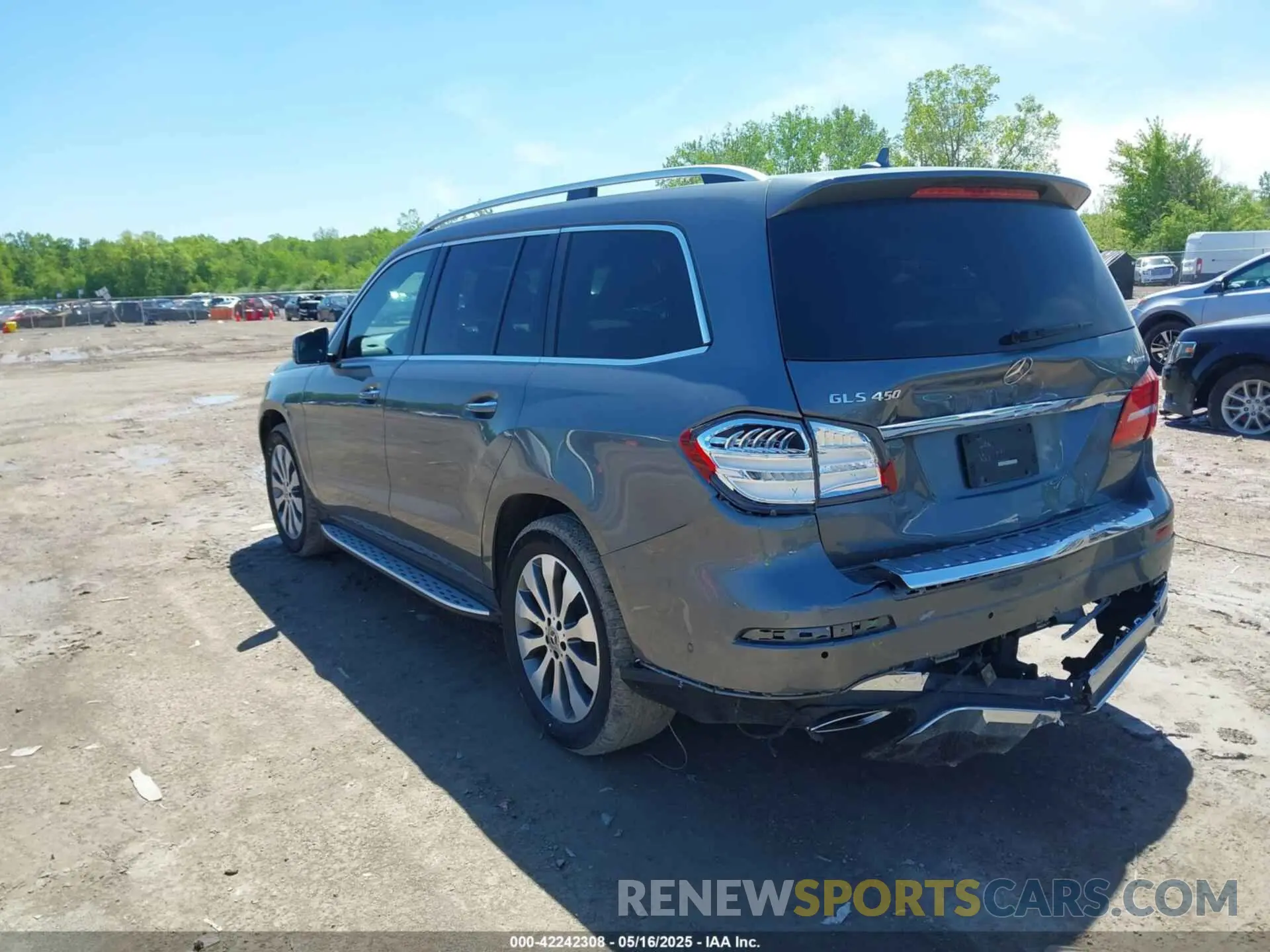 3 Photograph of a damaged car 4JGDF6EE9KB226581 MERCEDES-BENZ GLS 450 2019