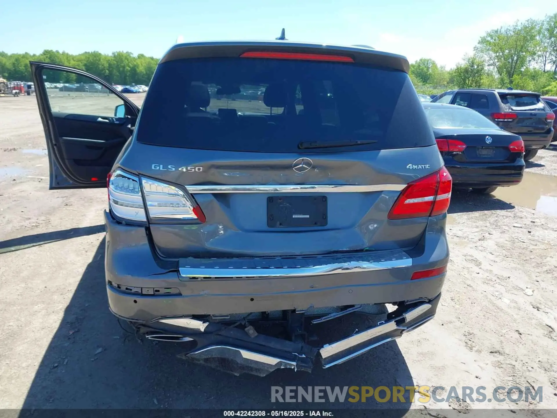 6 Photograph of a damaged car 4JGDF6EE9KB226581 MERCEDES-BENZ GLS 450 2019