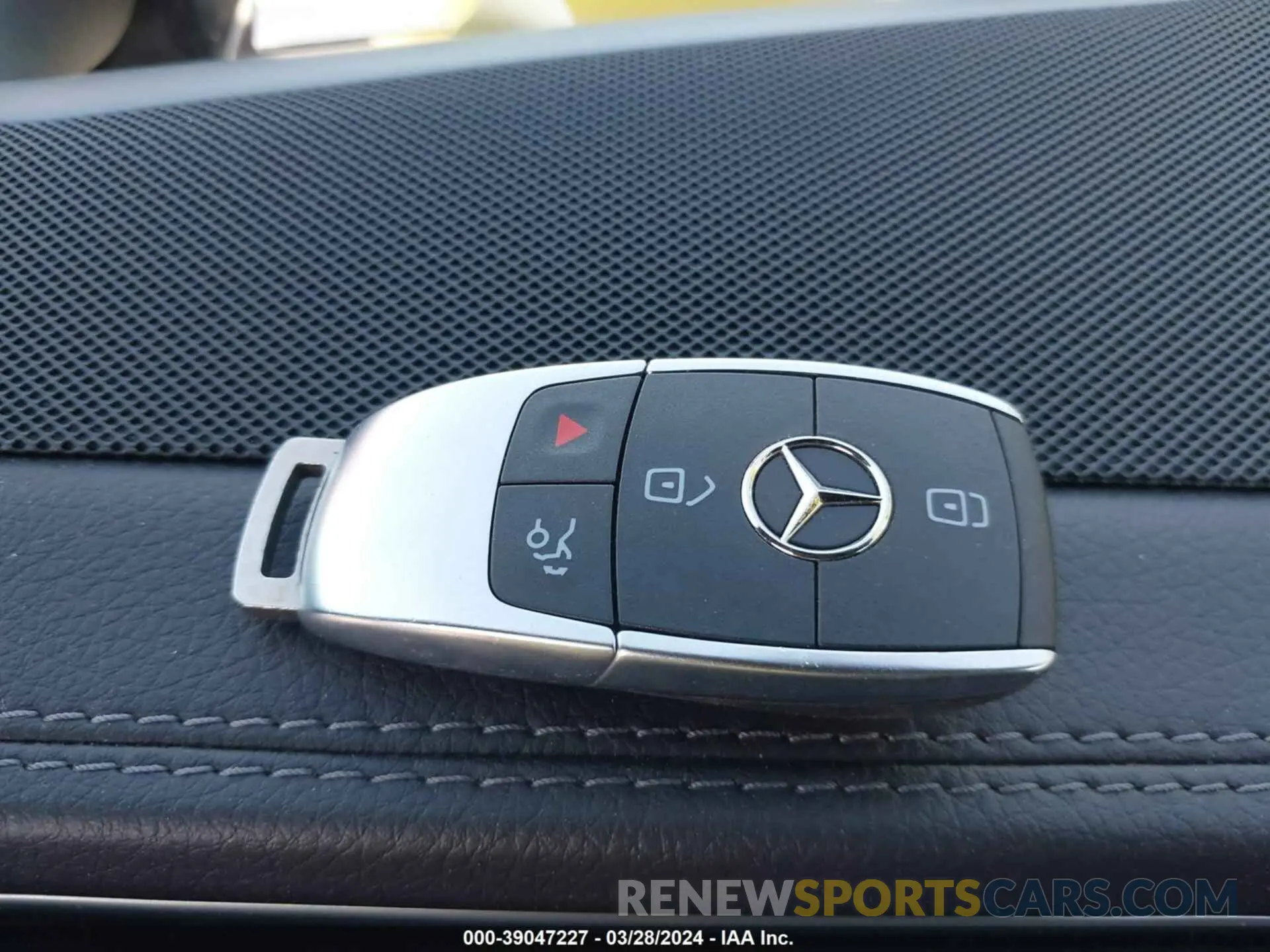 11 Photograph of a damaged car 4JGFF5KE3LA094903 MERCEDES-BENZ GLS 450 2020