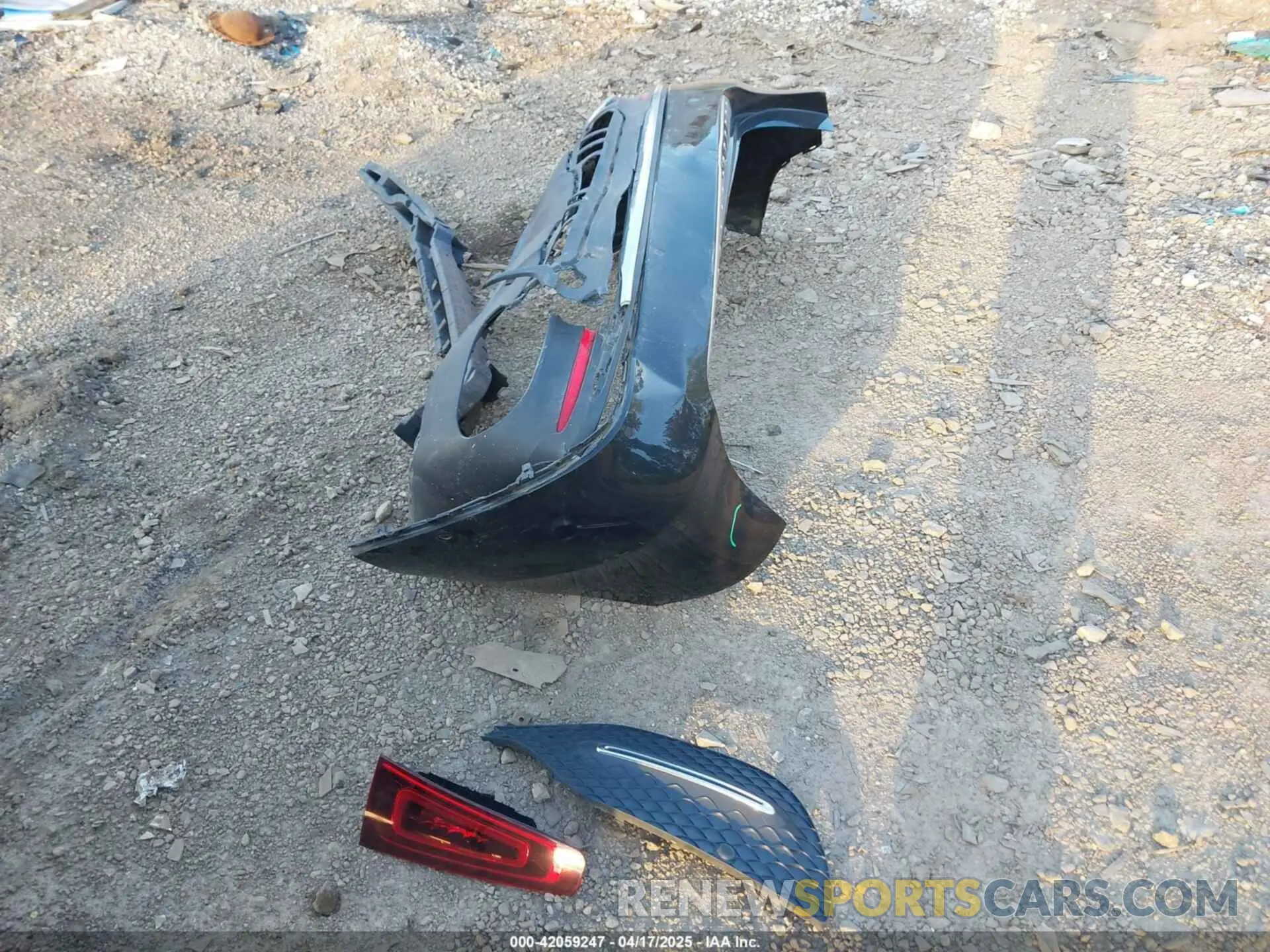 12 Photograph of a damaged car 4JGFF5KE8LA151533 MERCEDES-BENZ GLS 450 2020