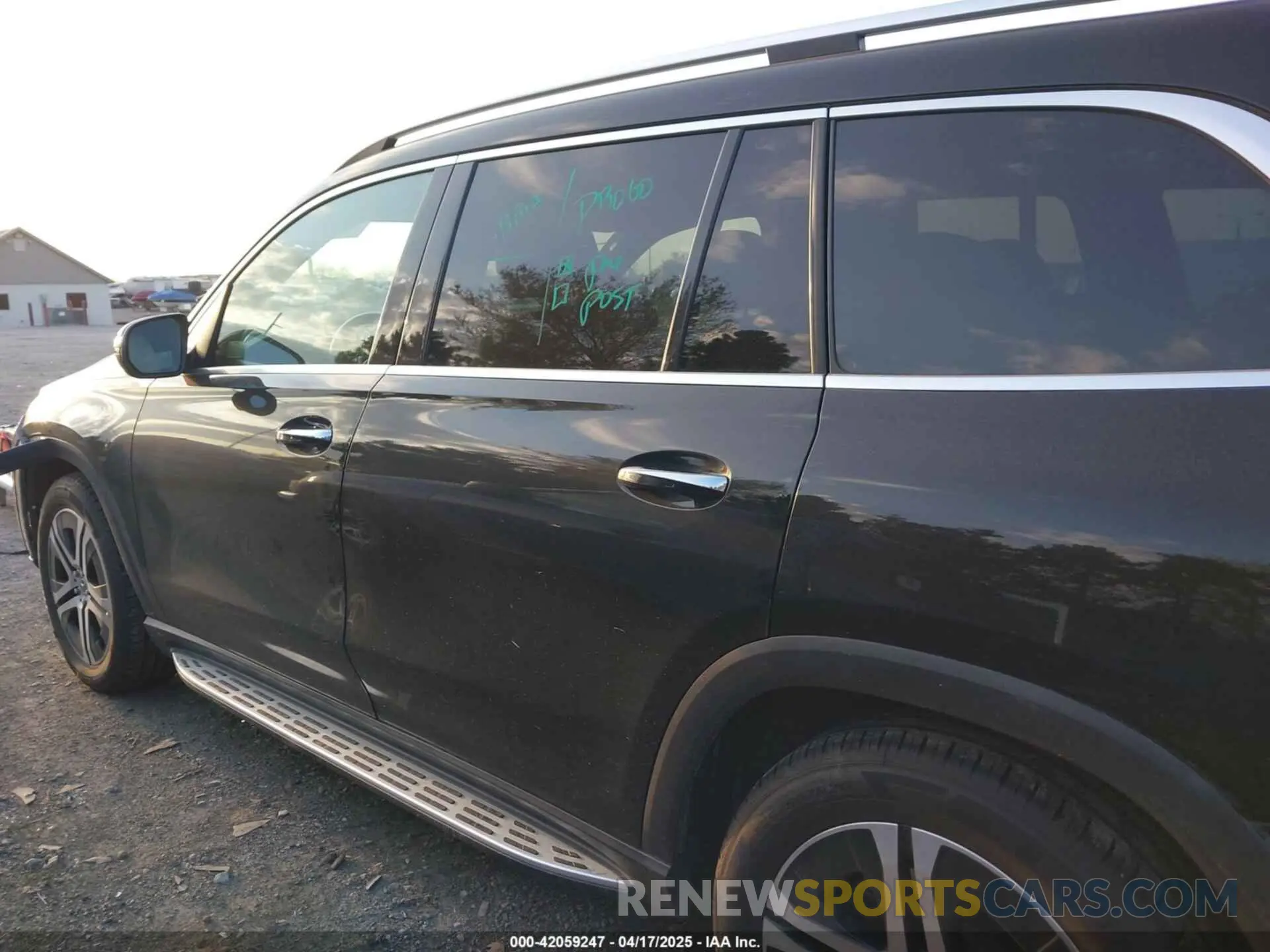 15 Photograph of a damaged car 4JGFF5KE8LA151533 MERCEDES-BENZ GLS 450 2020