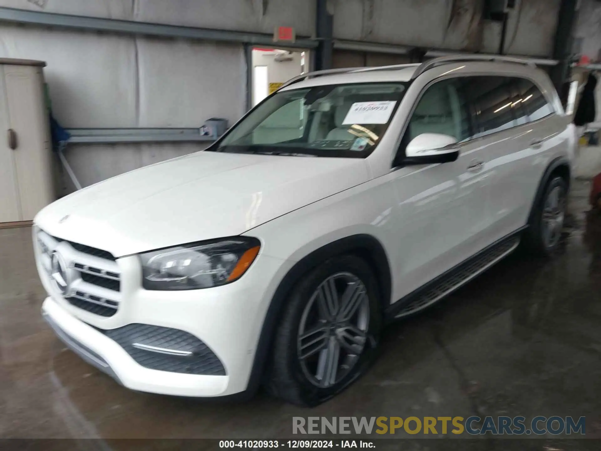 2 Фотография поврежденного автомобиля 4JGFF5KE8LA152732 MERCEDES-BENZ GLS 450 2020