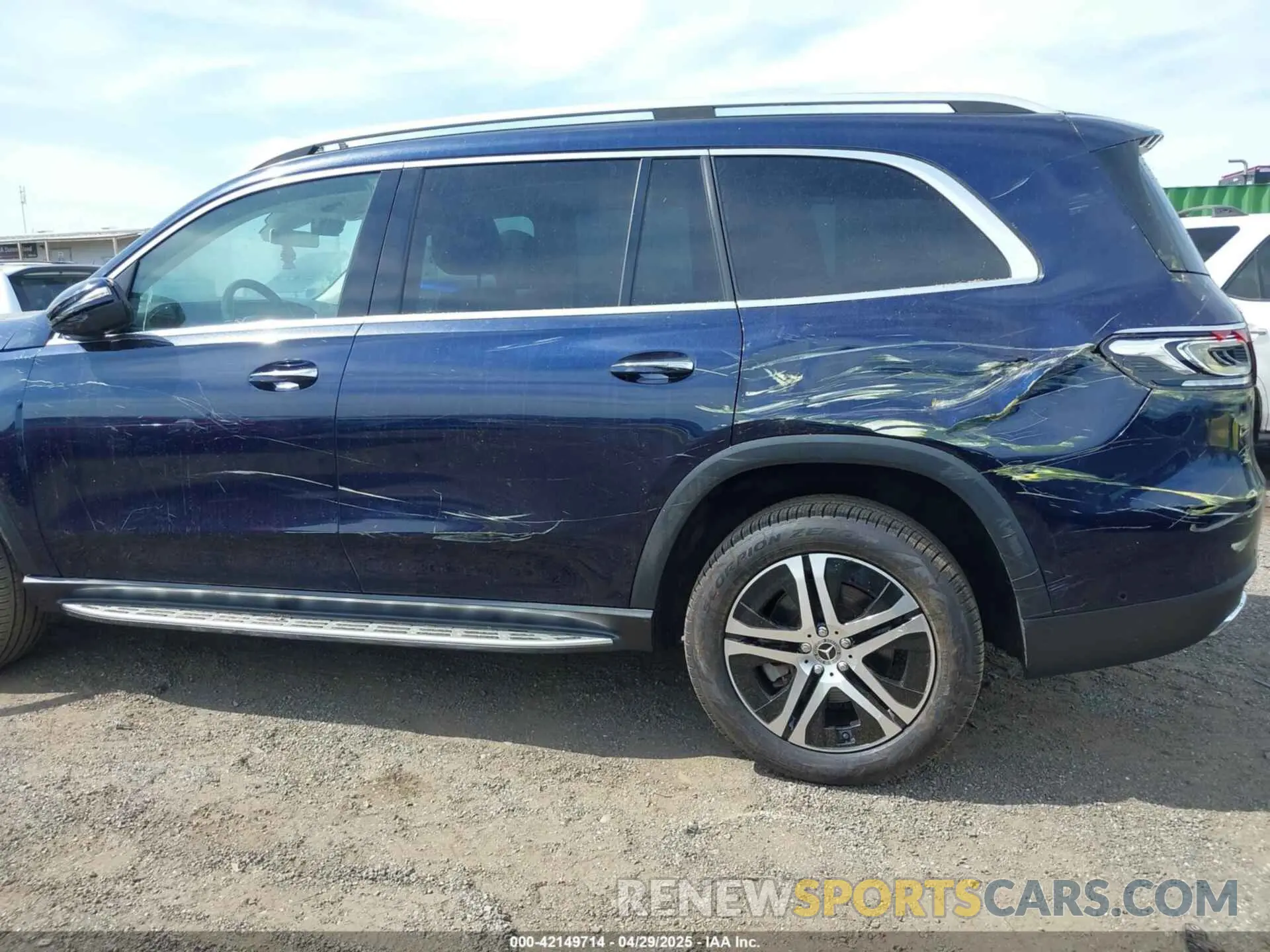 18 Photograph of a damaged car 4JGFF5KE9LA161262 MERCEDES-BENZ GLS 450 2020