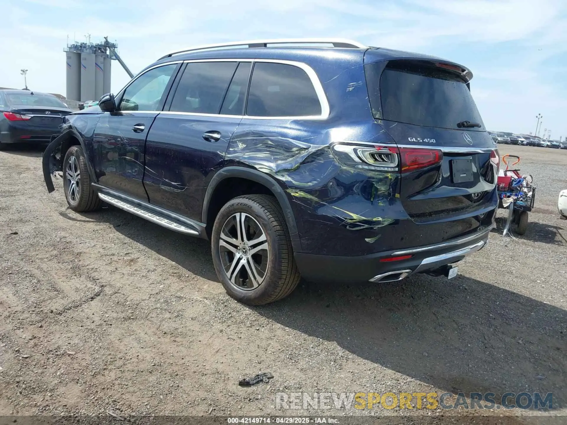 3 Photograph of a damaged car 4JGFF5KE9LA161262 MERCEDES-BENZ GLS 450 2020