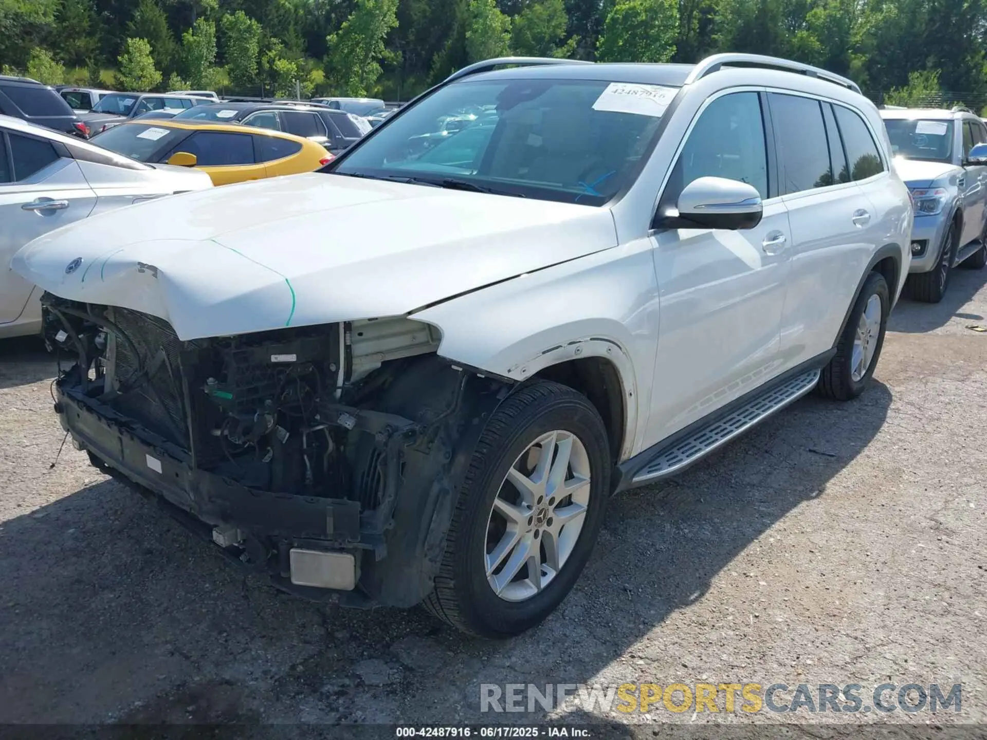 2 Photograph of a damaged car 4JGFF5KE9LA214090 MERCEDES-BENZ GLS 450 2020