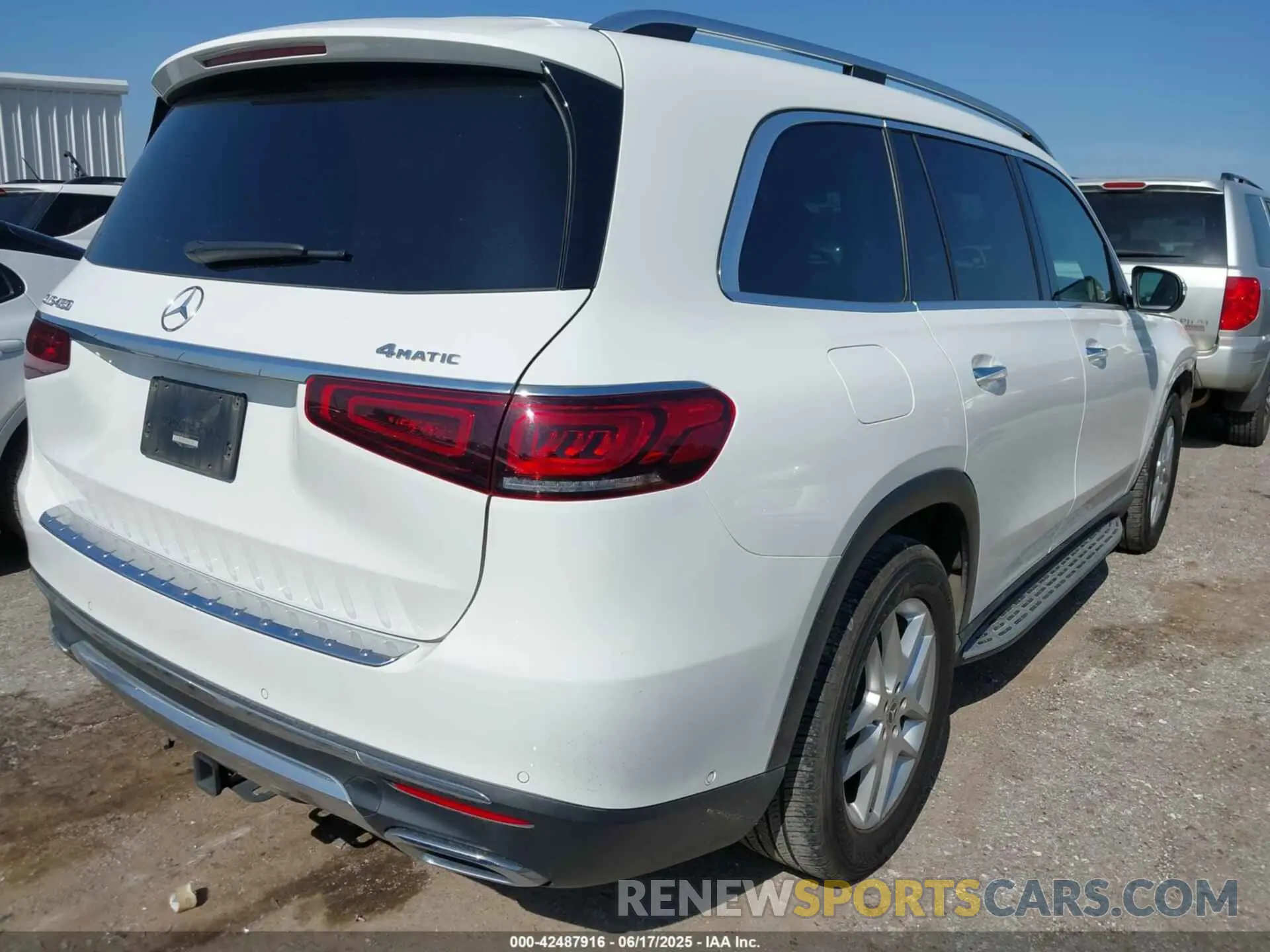4 Photograph of a damaged car 4JGFF5KE9LA214090 MERCEDES-BENZ GLS 450 2020