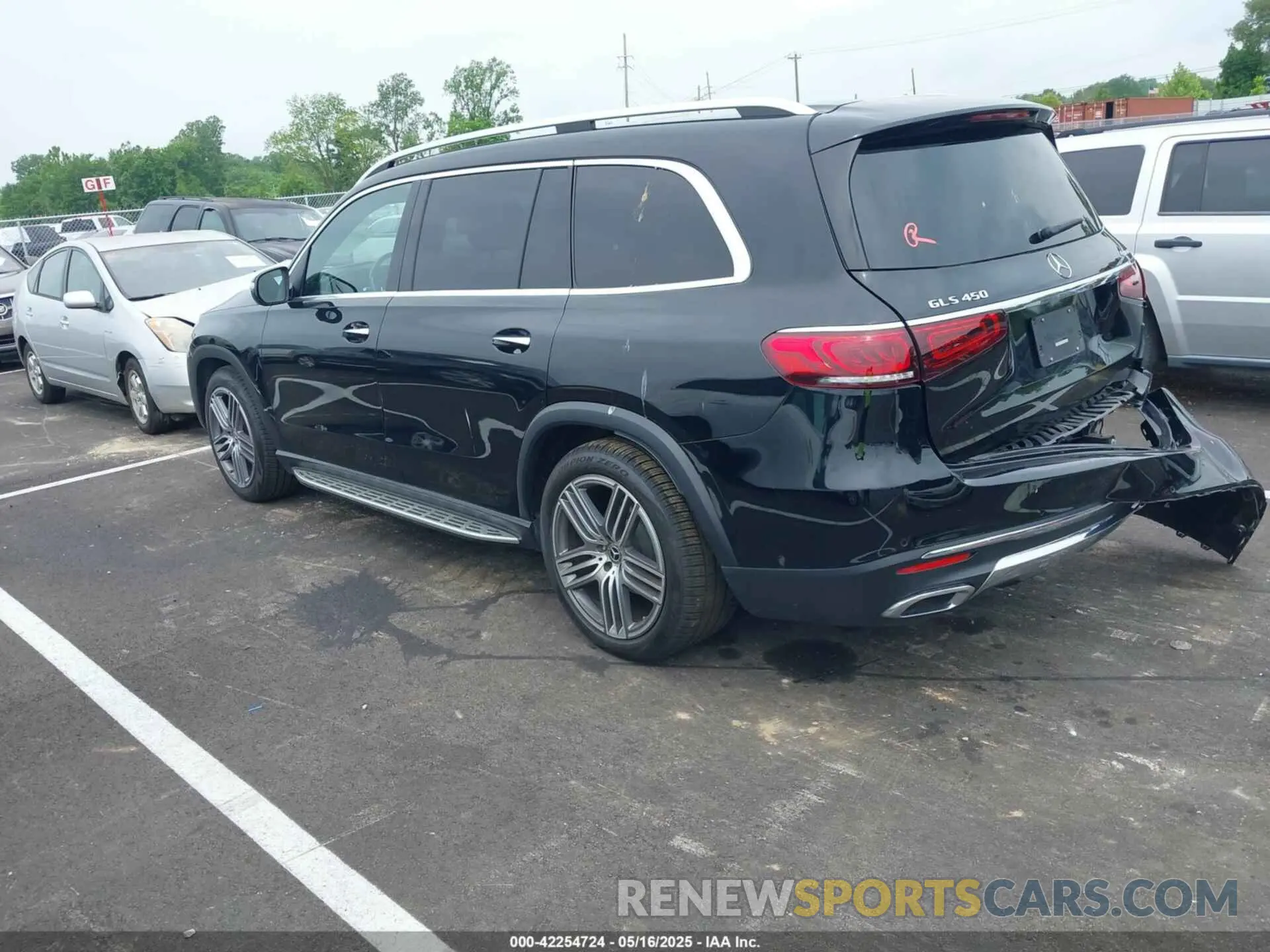 3 Photograph of a damaged car 4JGFF5KE7MA424253 MERCEDES-BENZ GLS 450 2021