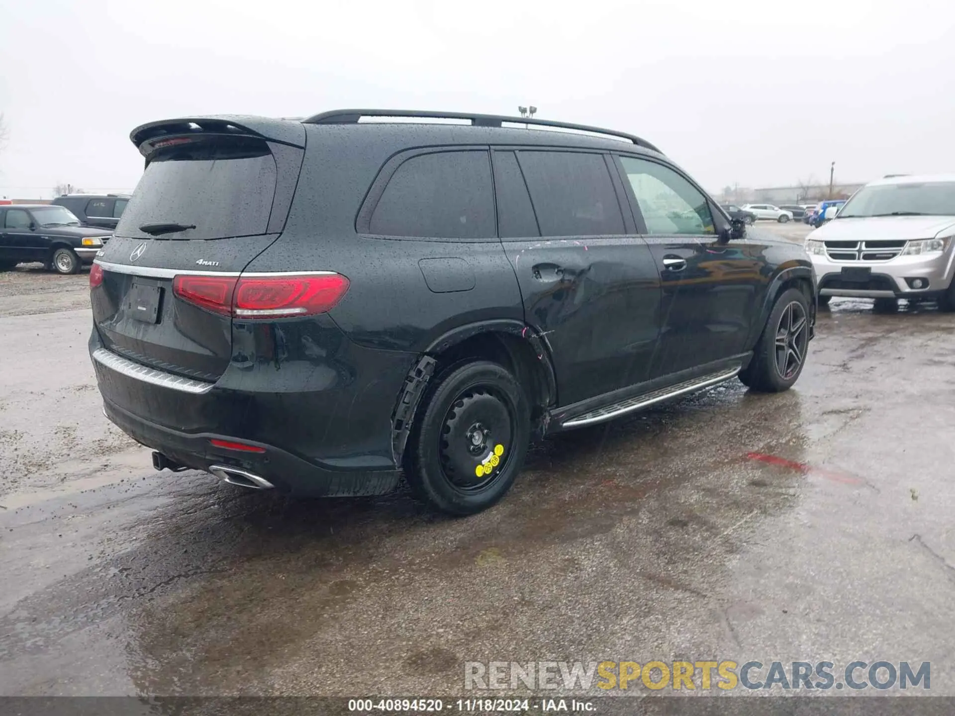 4 Photograph of a damaged car 4JGFF5KE4NA636478 MERCEDES-BENZ GLS 450 2022