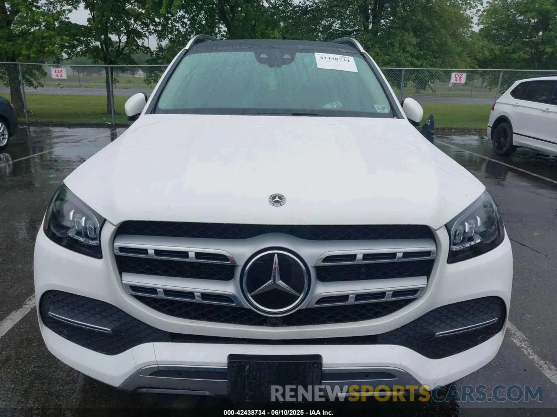 12 Photograph of a damaged car 4JGFF5KEXNA656170 MERCEDES-BENZ GLS 450 2022