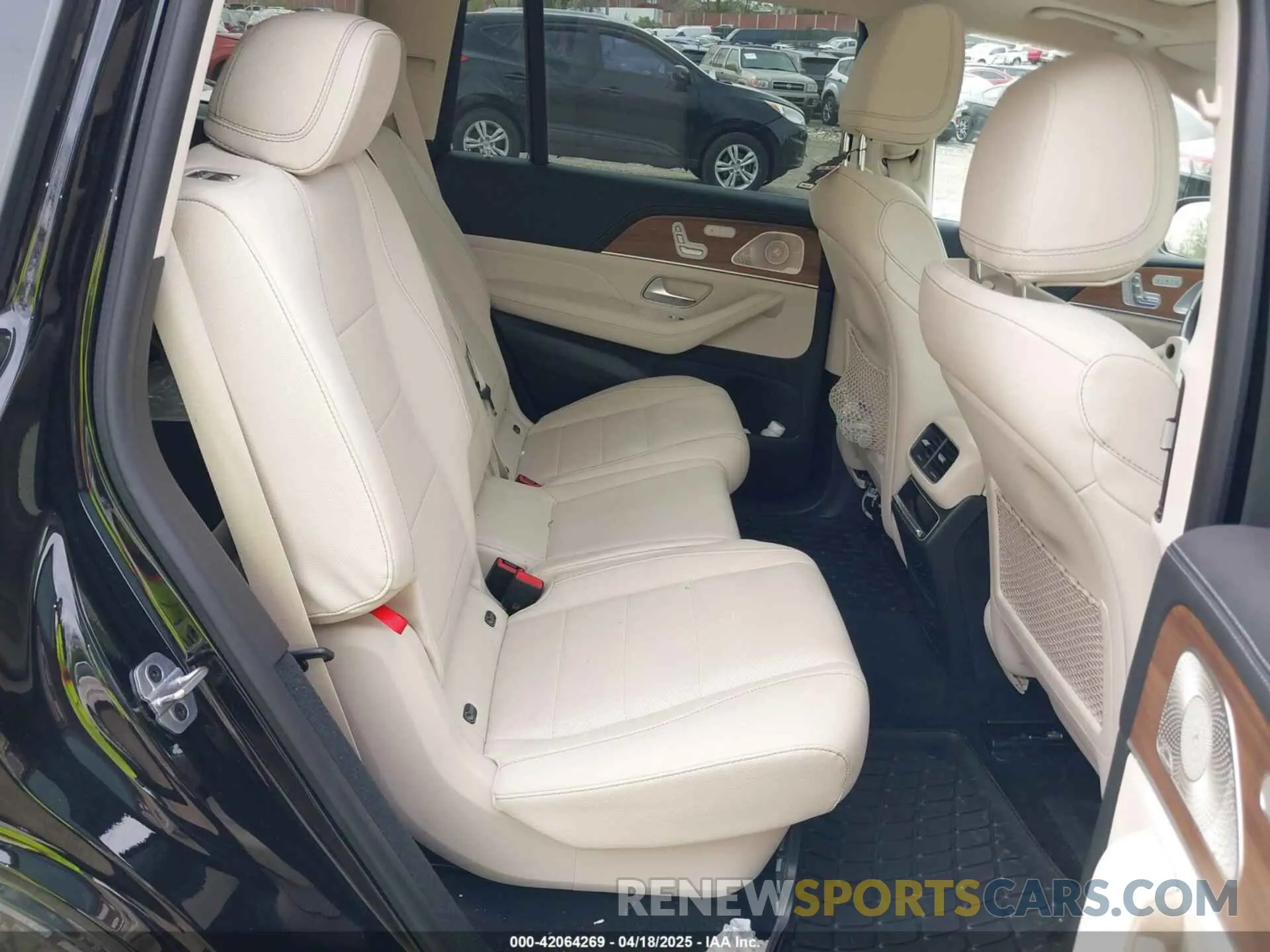 8 Photograph of a damaged car 4JGFF5KE1PA959633 MERCEDES-BENZ GLS 450 2023