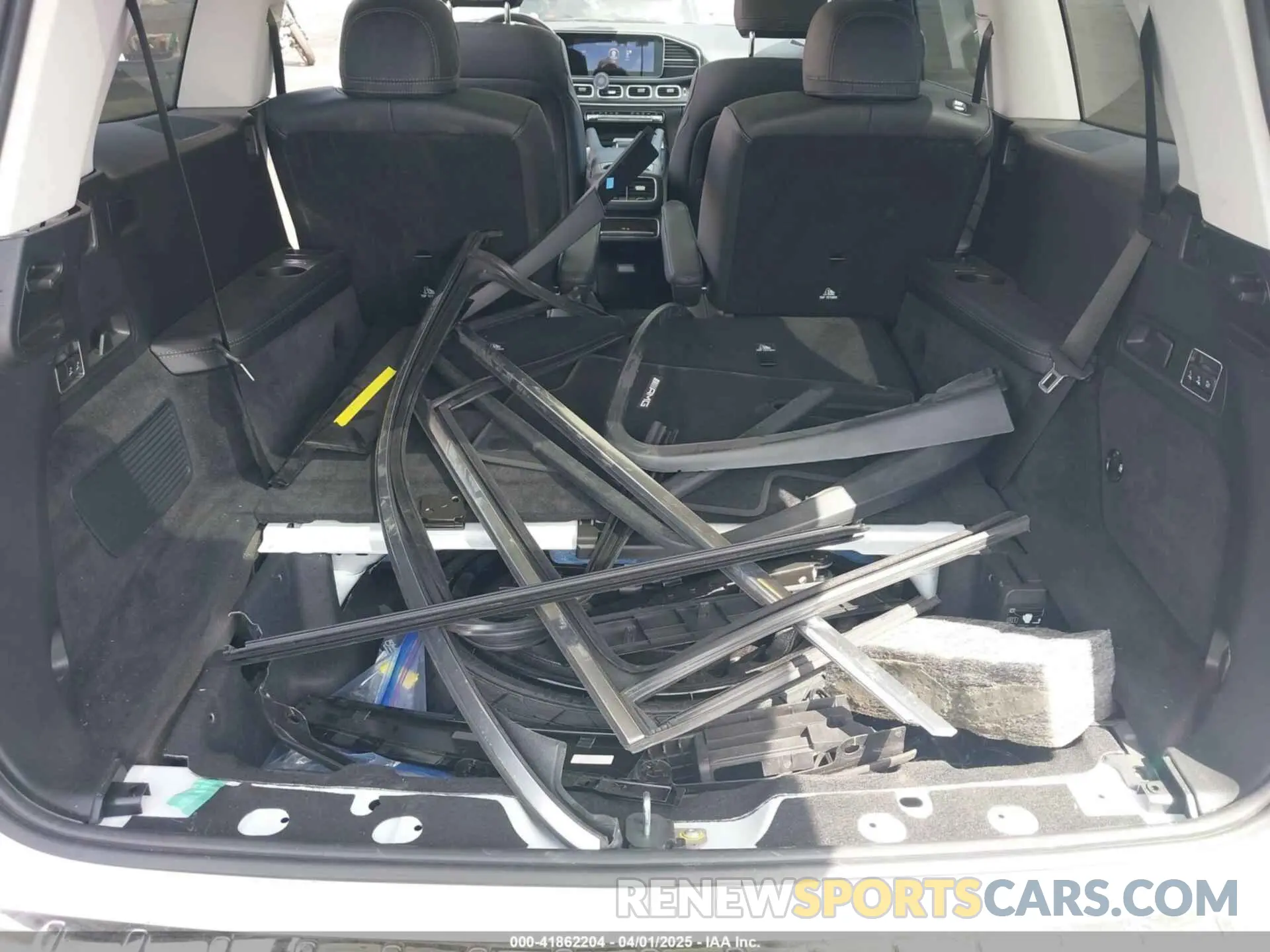 18 Photograph of a damaged car 4JGFF5KEXPA998074 MERCEDES-BENZ GLS 450 2023