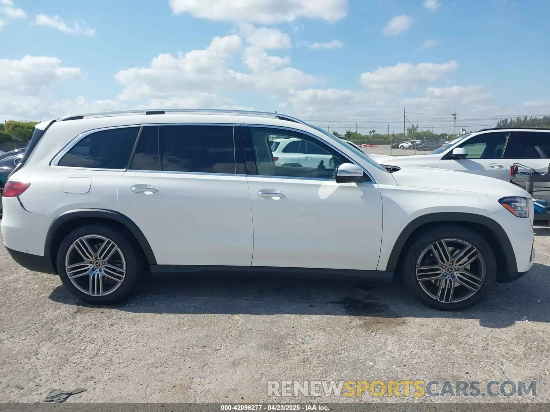 13 Фотография поврежденного автомобиля 4JGFF5KE0RB133823 MERCEDES-BENZ GLS 450 2024