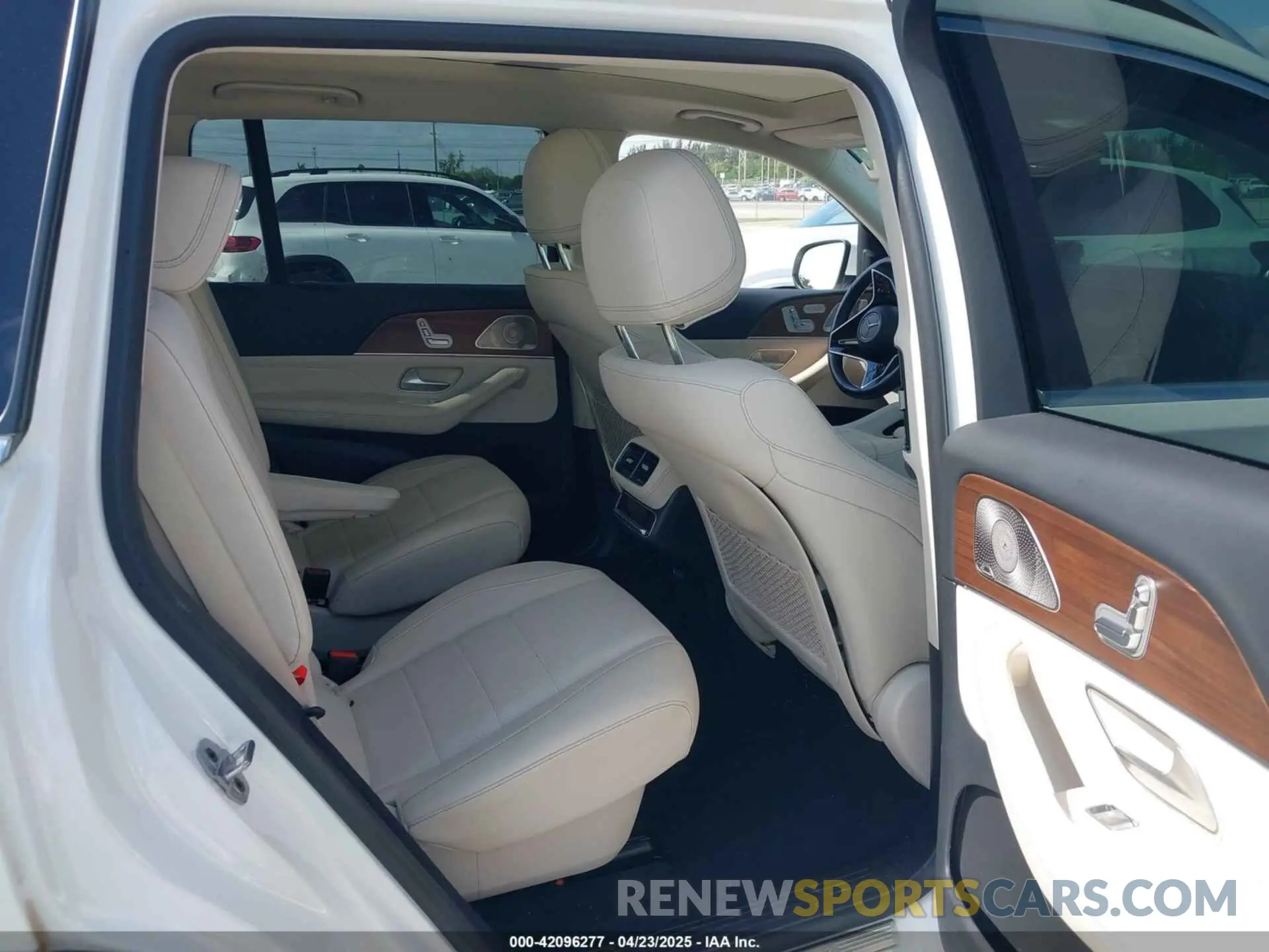 8 Фотография поврежденного автомобиля 4JGFF5KE0RB133823 MERCEDES-BENZ GLS 450 2024