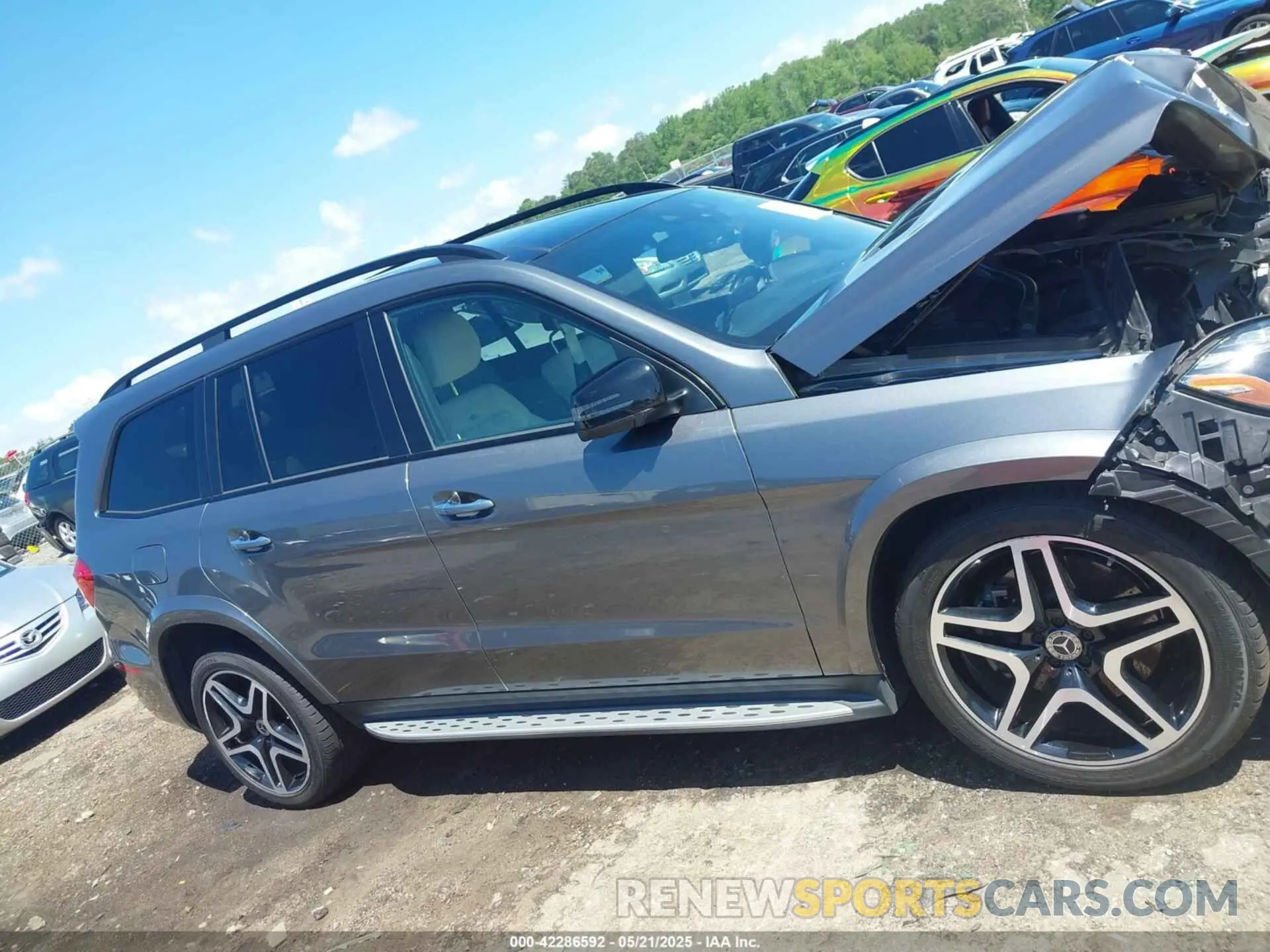 13 Фотография поврежденного автомобиля 4JGDF7DE4KB235003 MERCEDES-BENZ GLS 550 2019