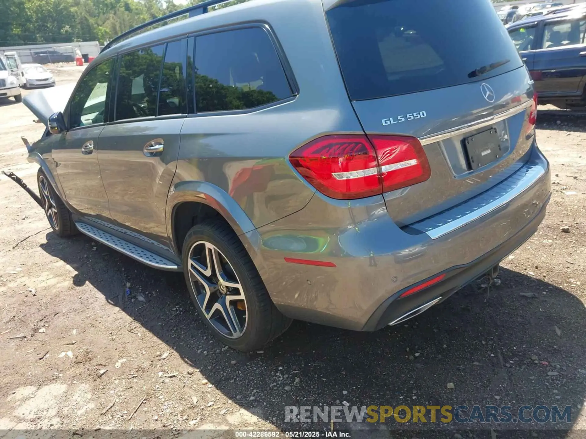 3 Фотография поврежденного автомобиля 4JGDF7DE4KB235003 MERCEDES-BENZ GLS 550 2019