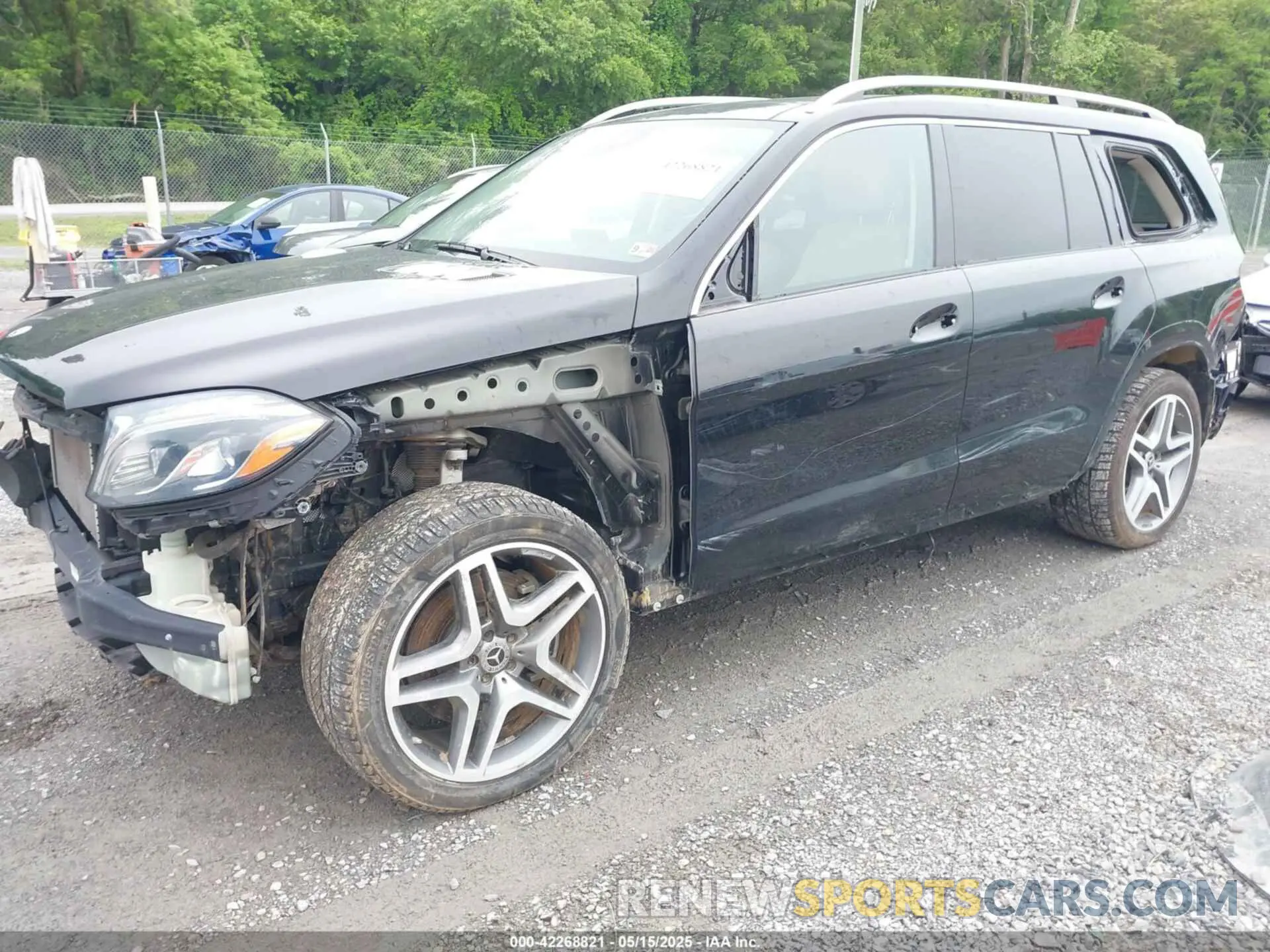 2 Фотография поврежденного автомобиля 4JGDF7DEXKB227987 MERCEDES-BENZ GLS 550 2019