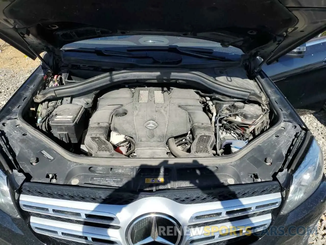 12 Photograph of a damaged car 4JGDF6EE1KB226400 MERCEDES-BENZ GLS-CLASS 2019