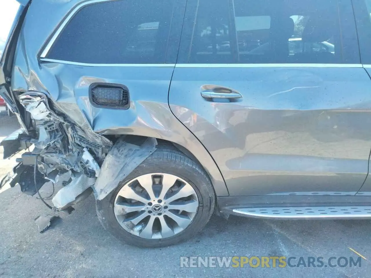 9 Фотография поврежденного автомобиля 4JGDF6EE8KB238589 MERCEDES-BENZ GLS-CLASS 2019