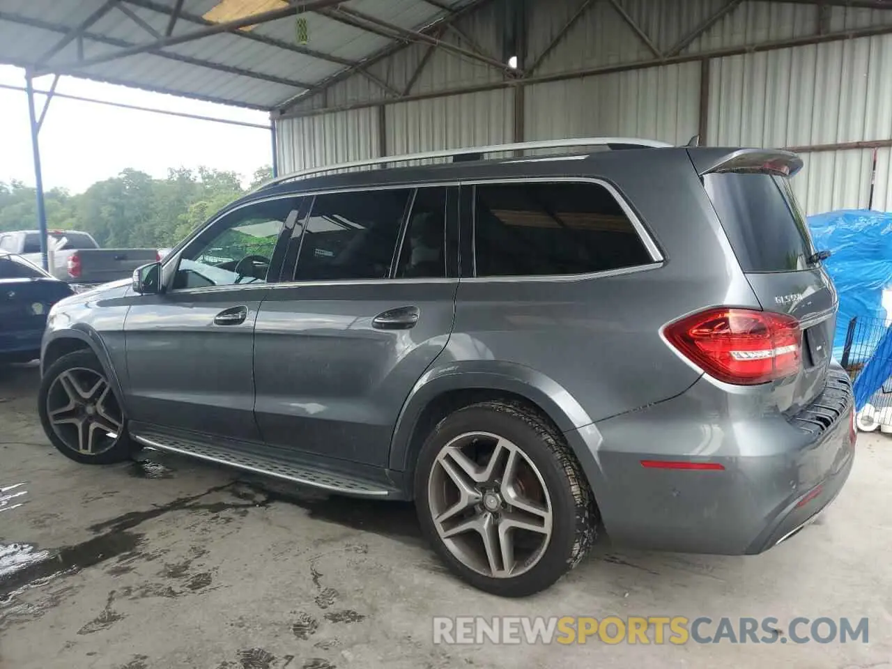 2 Photograph of a damaged car 4JGDF7DE0HA852820 MERCEDES-BENZ GLS-CLASS 2019