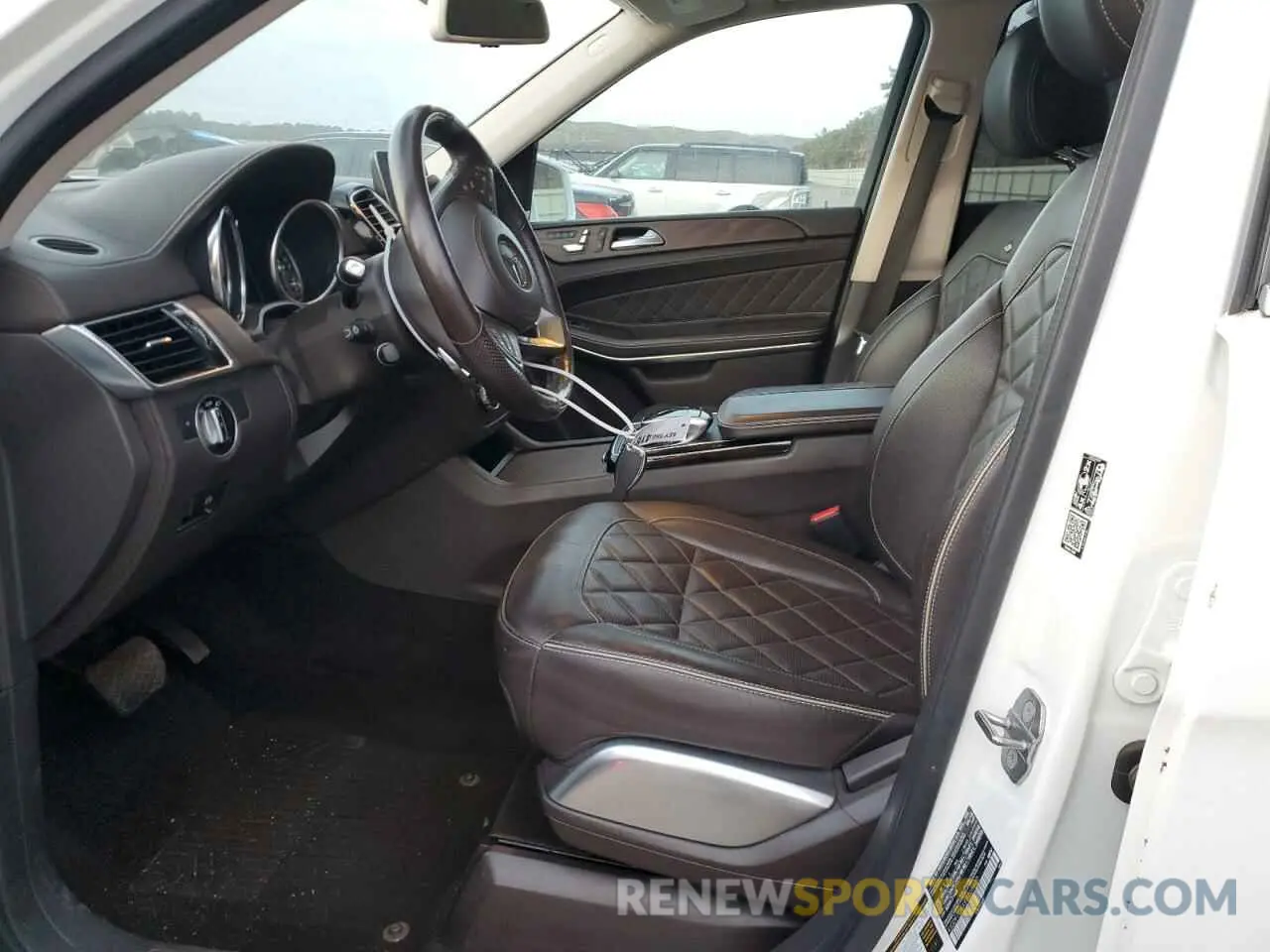 7 Photograph of a damaged car 4JGDF7DEXKB208680 MERCEDES-BENZ GLS-CLASS 2019