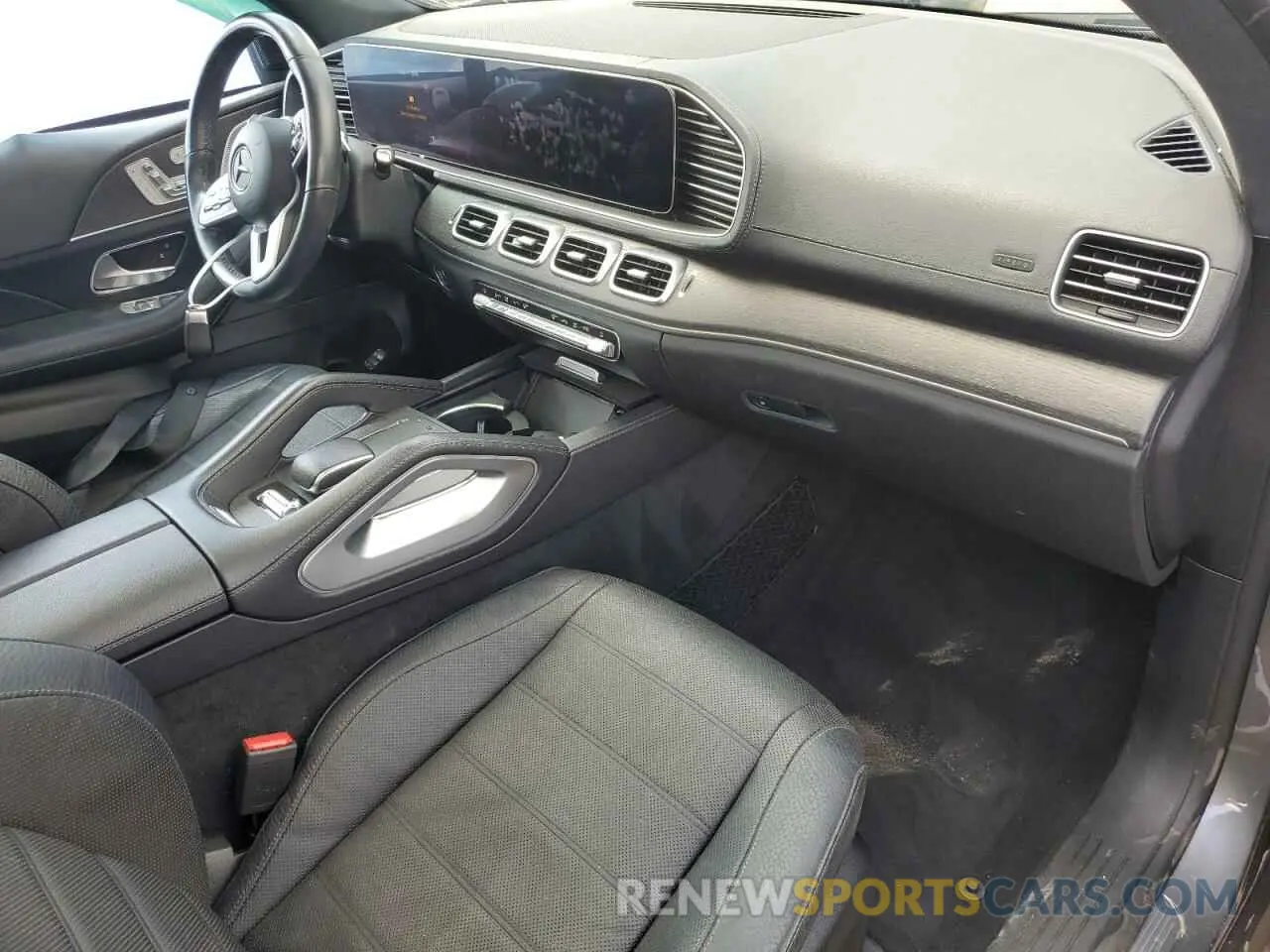 8 Photograph of a damaged car 4JGFF5KE3LA177439 MERCEDES-BENZ GLS-CLASS 2020