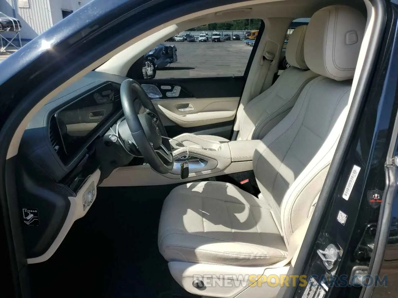 7 Photograph of a damaged car 4JGFF5KE9LA176361 MERCEDES-BENZ GLS-CLASS 2020