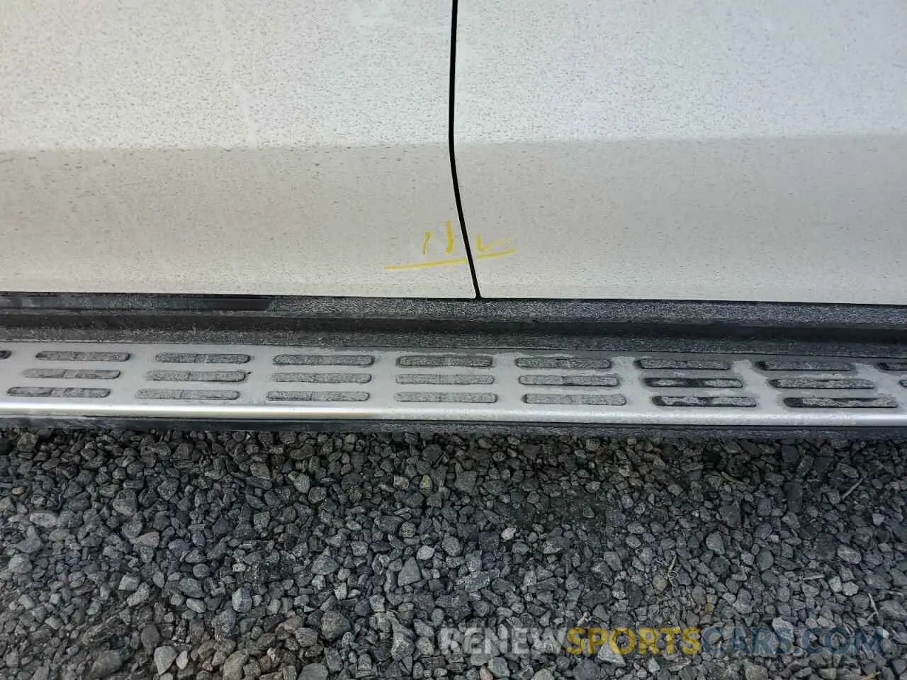 13 Photograph of a damaged car 4JGFF5KEXLA117450 MERCEDES-BENZ GLS-CLASS 2020