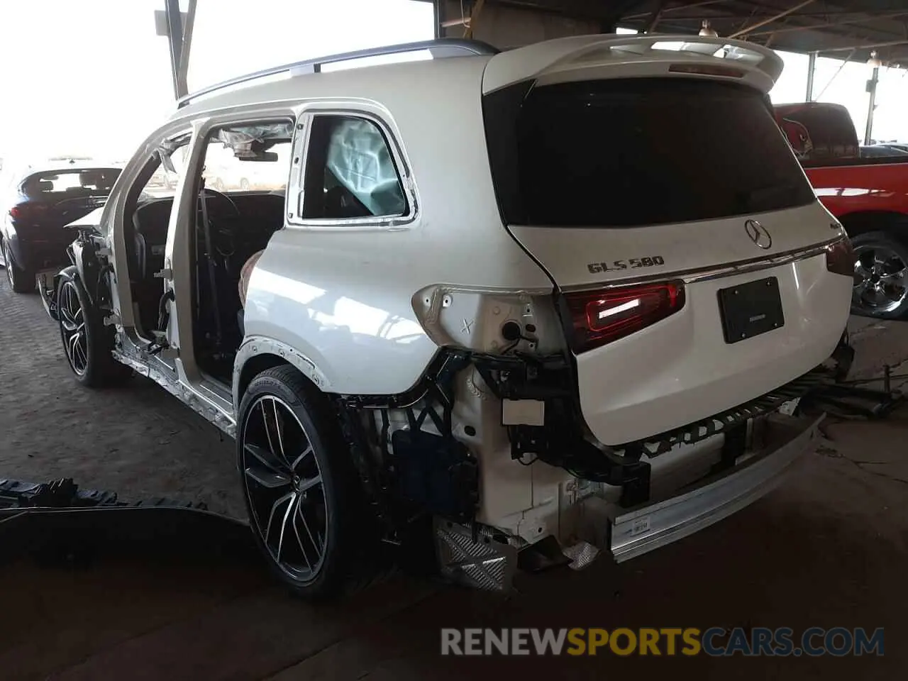 3 Photograph of a damaged car 4JGFF8GE4LA223032 MERCEDES-BENZ GLS-CLASS 2020