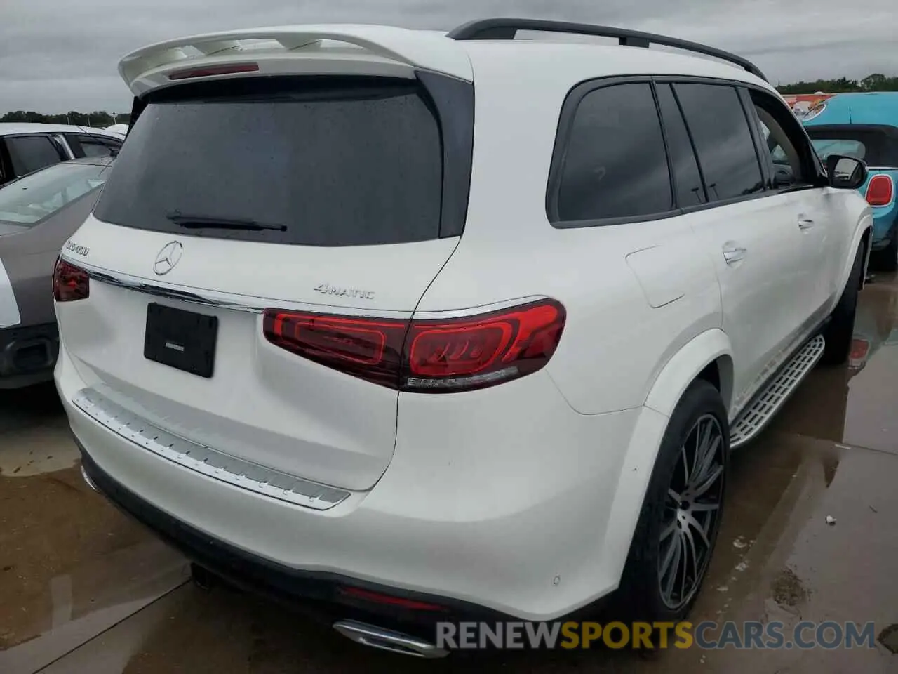 3 Photograph of a damaged car 4JGFF5KE1NA708575 MERCEDES-BENZ GLS-CLASS 2022