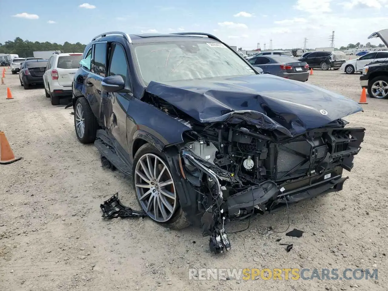 1 Photograph of a damaged car 4JGFF5KE5NA777950 MERCEDES-BENZ GLS-CLASS 2022