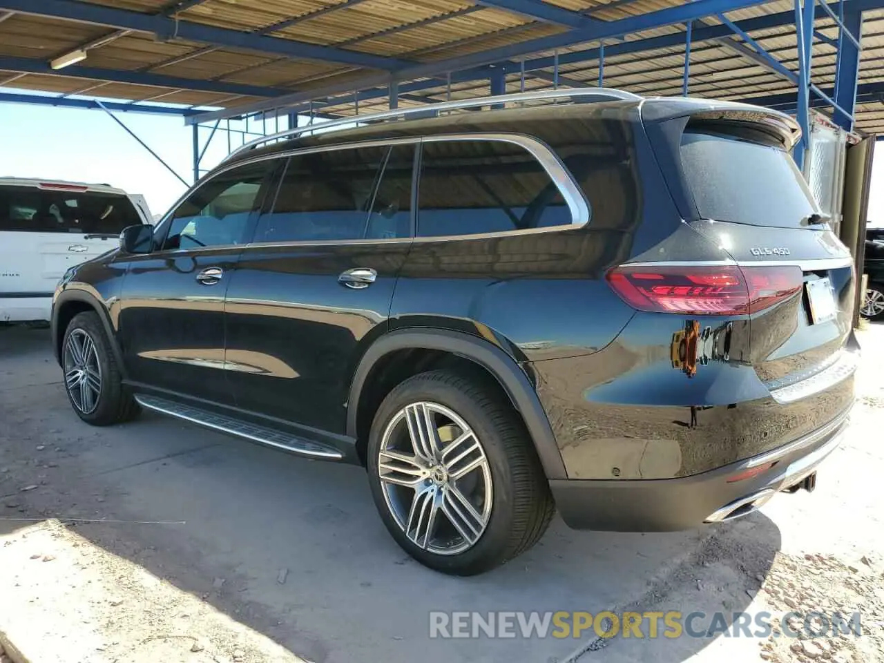 2 Photograph of a damaged car 4JGFF5KE9SB340328 MERCEDES-BENZ GLS-CLASS 2025