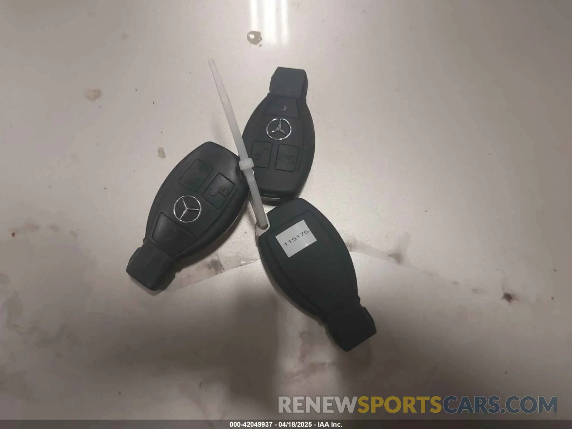11 Photograph of a damaged car WD3PG3EA7K3532483 MERCEDES-BENZ METRIS 2019