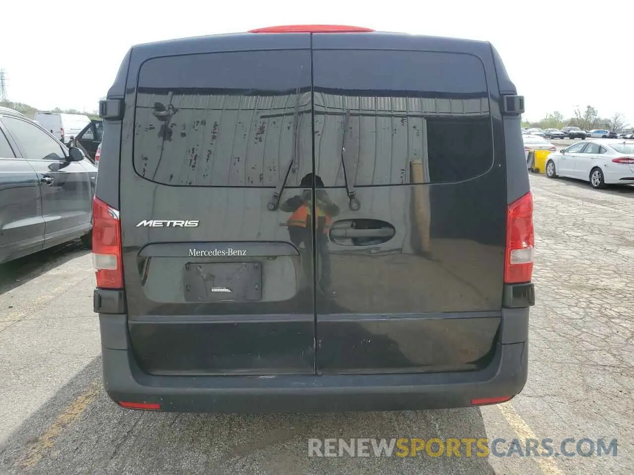 6 Photograph of a damaged car WD4PG2EE2K3517396 MERCEDES-BENZ METRIS 2019