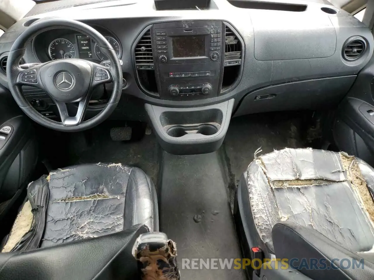 8 Photograph of a damaged car WD4PG2EE2K3517396 MERCEDES-BENZ METRIS 2019