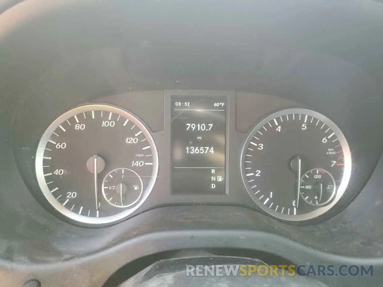 9 Photograph of a damaged car WD4PG2EE2K3517396 MERCEDES-BENZ METRIS 2019