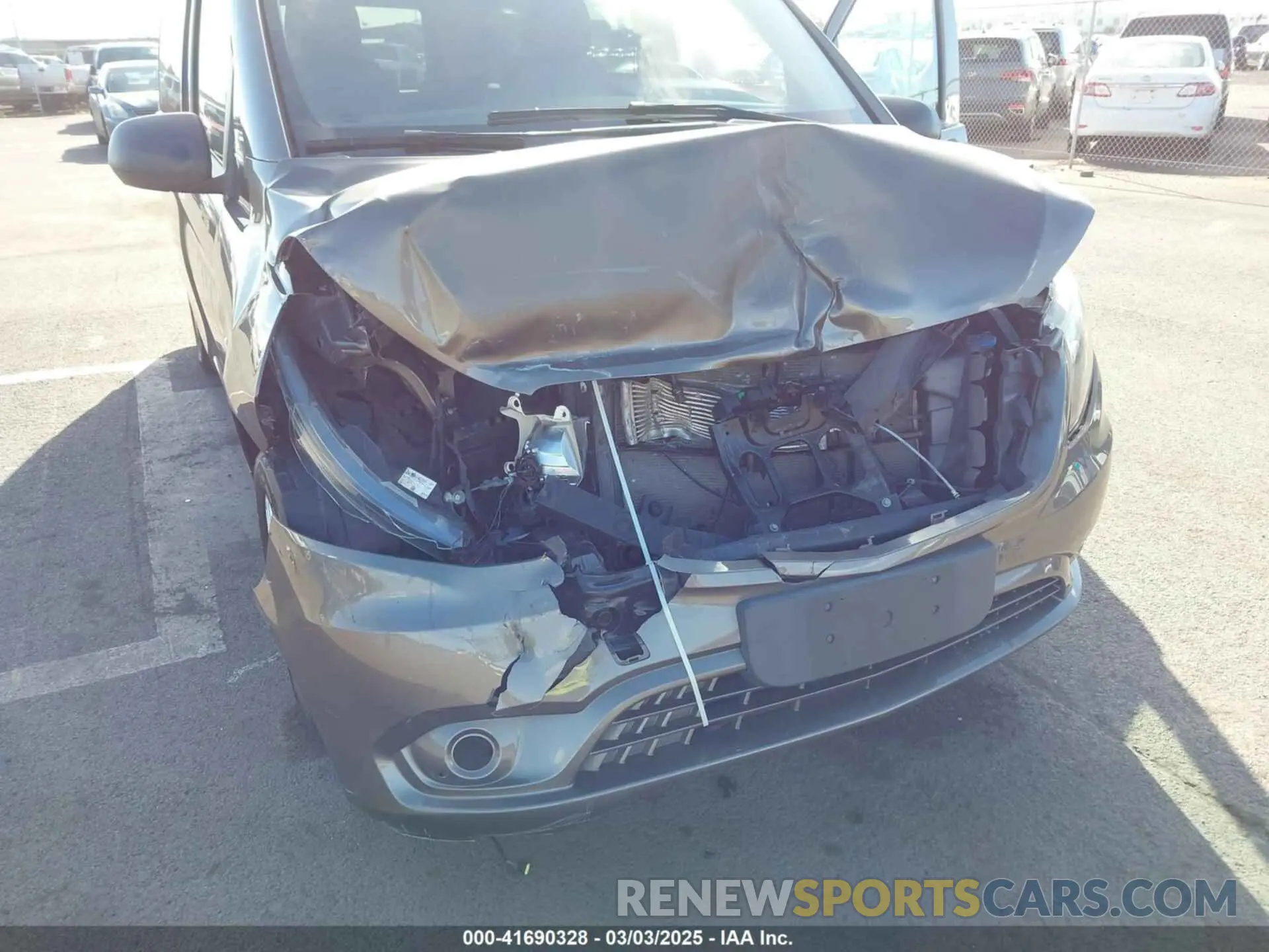 6 Photograph of a damaged car WD4PG2EE3K3523210 MERCEDES-BENZ METRIS 2019