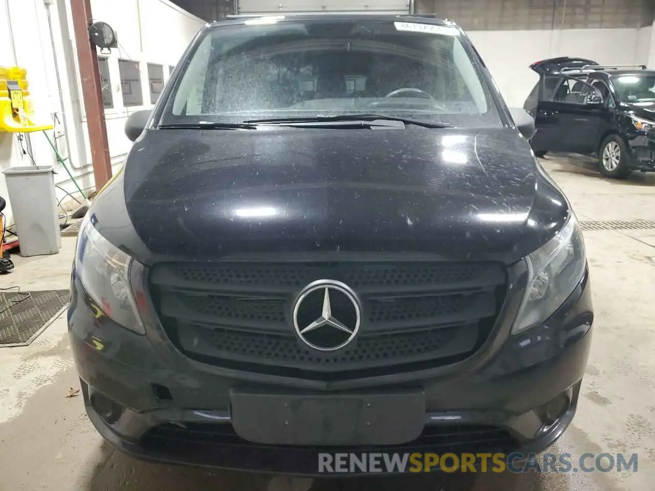 5 Photograph of a damaged car WD4PG2EE5K3576393 MERCEDES-BENZ METRIS 2019