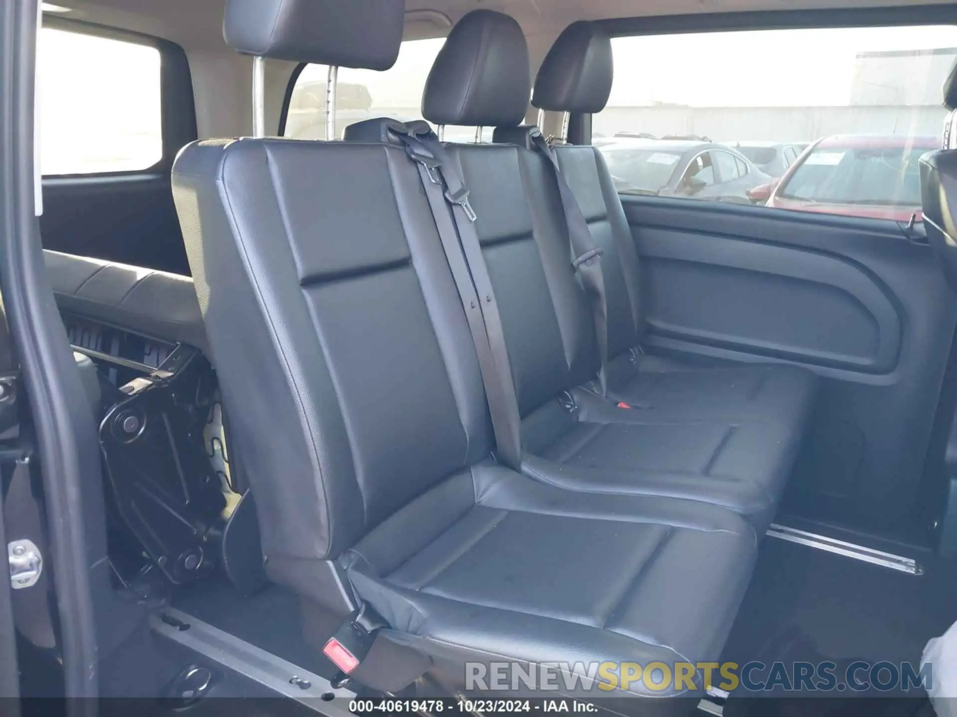 8 Photograph of a damaged car WD4PG2EE6K3505493 MERCEDES-BENZ METRIS 2019