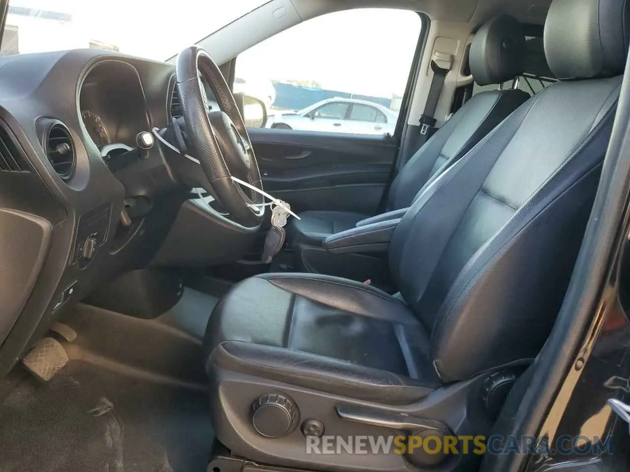 7 Photograph of a damaged car WD4PG2EE8K3545252 MERCEDES-BENZ METRIS 2019
