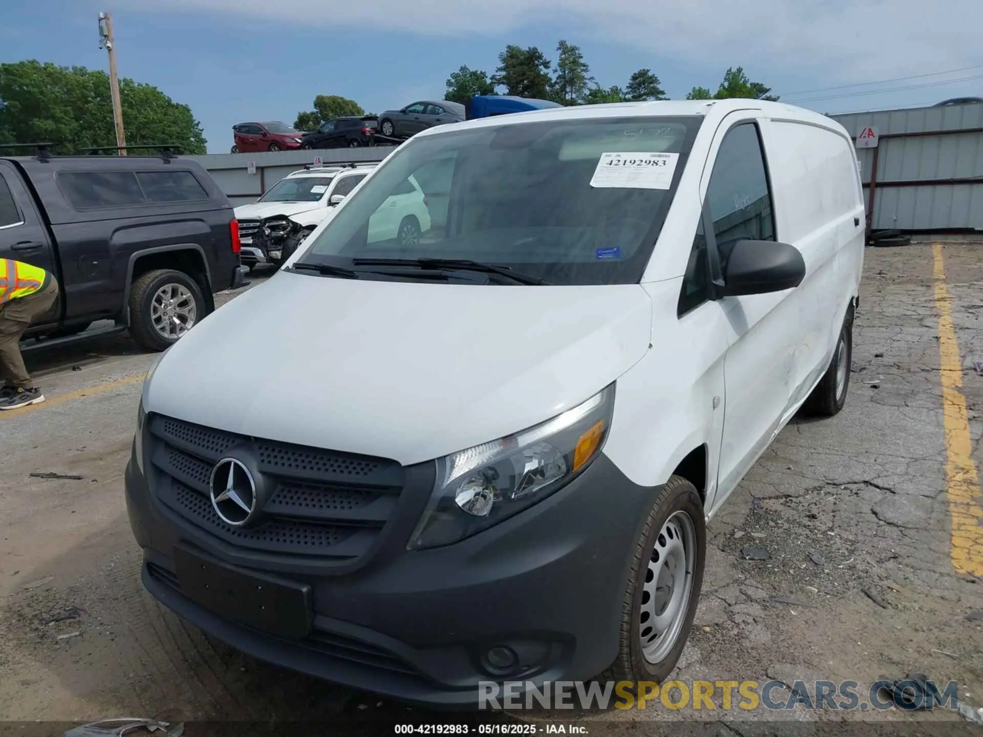 2 Фотография поврежденного автомобиля W1YV0BEY3L3725672 MERCEDES-BENZ METRIS 2020