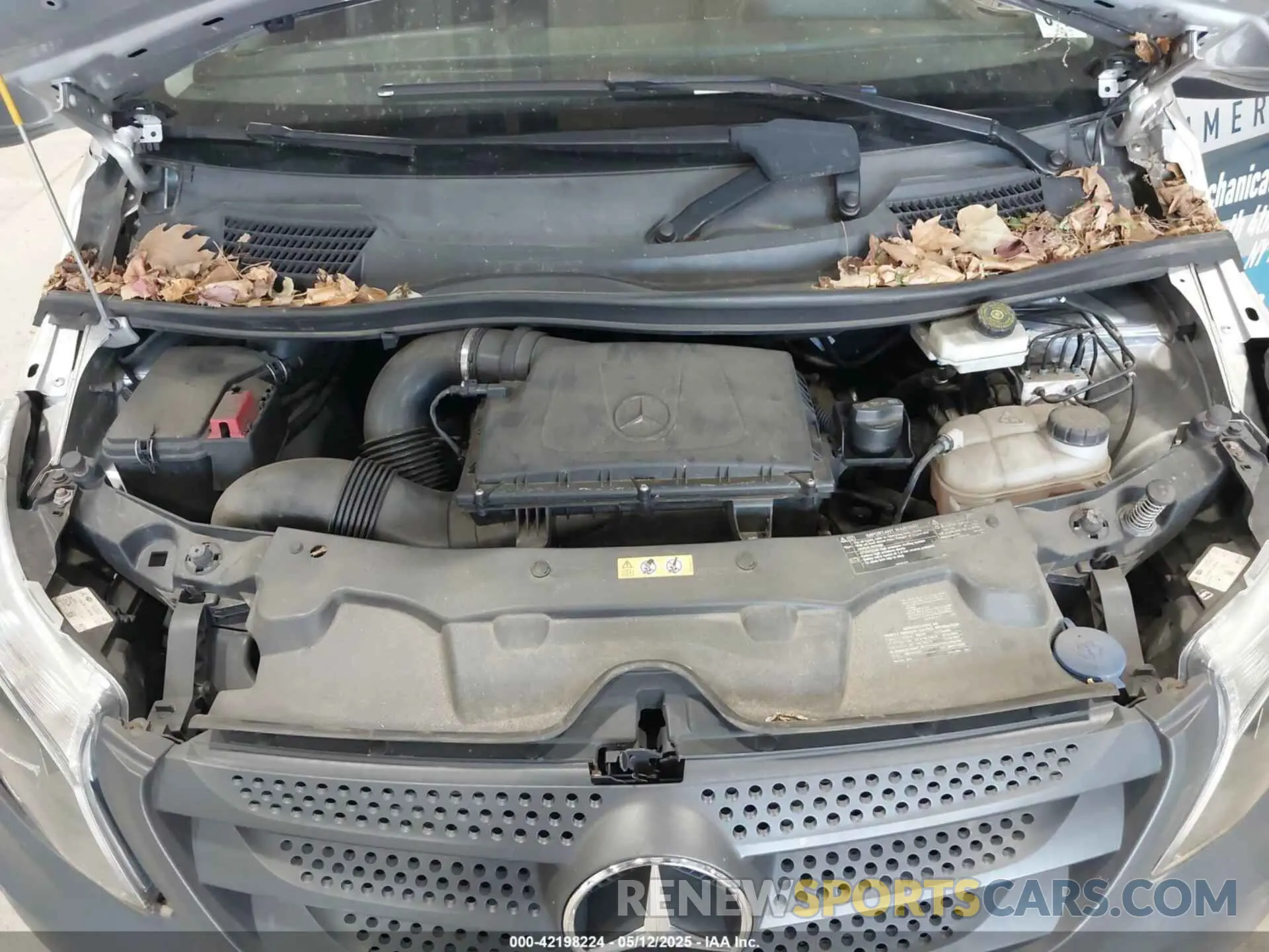 10 Photograph of a damaged car W1YV0CEY2L3687678 MERCEDES-BENZ METRIS 2020