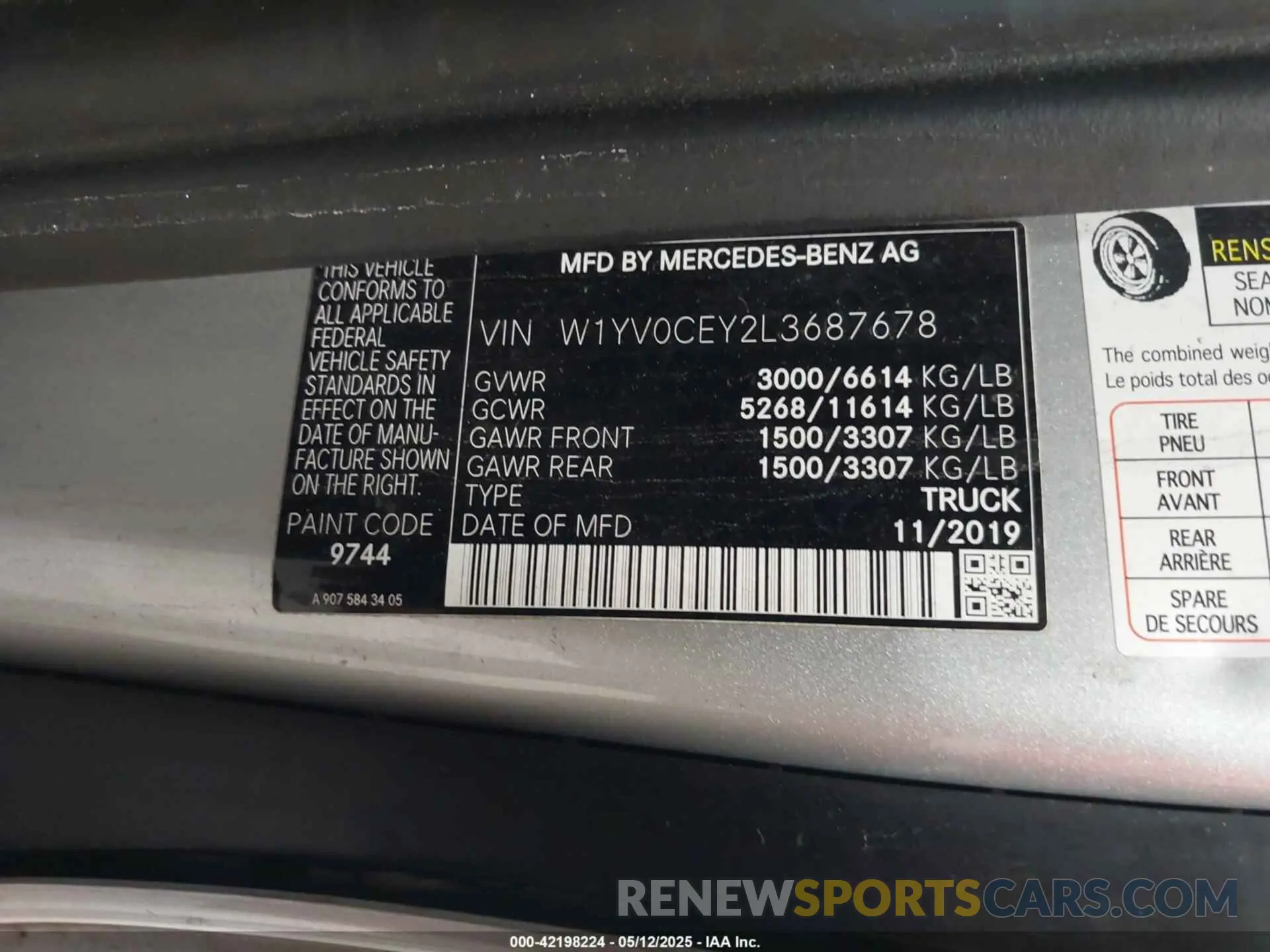 9 Photograph of a damaged car W1YV0CEY2L3687678 MERCEDES-BENZ METRIS 2020