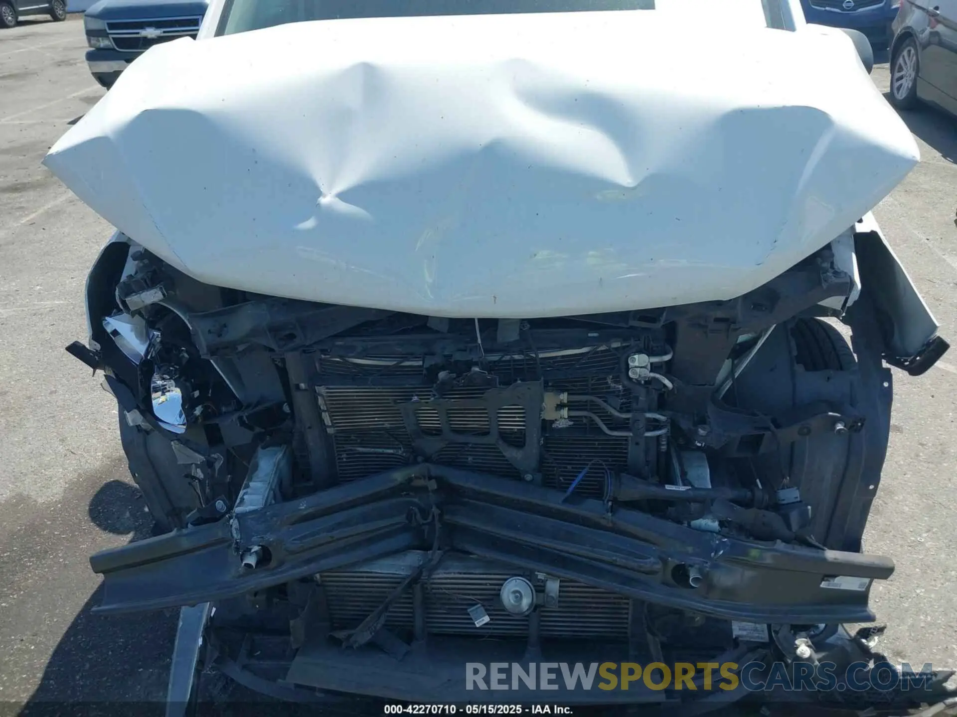 10 Photograph of a damaged car WD3PG2EA3L3651675 MERCEDES-BENZ METRIS 2020