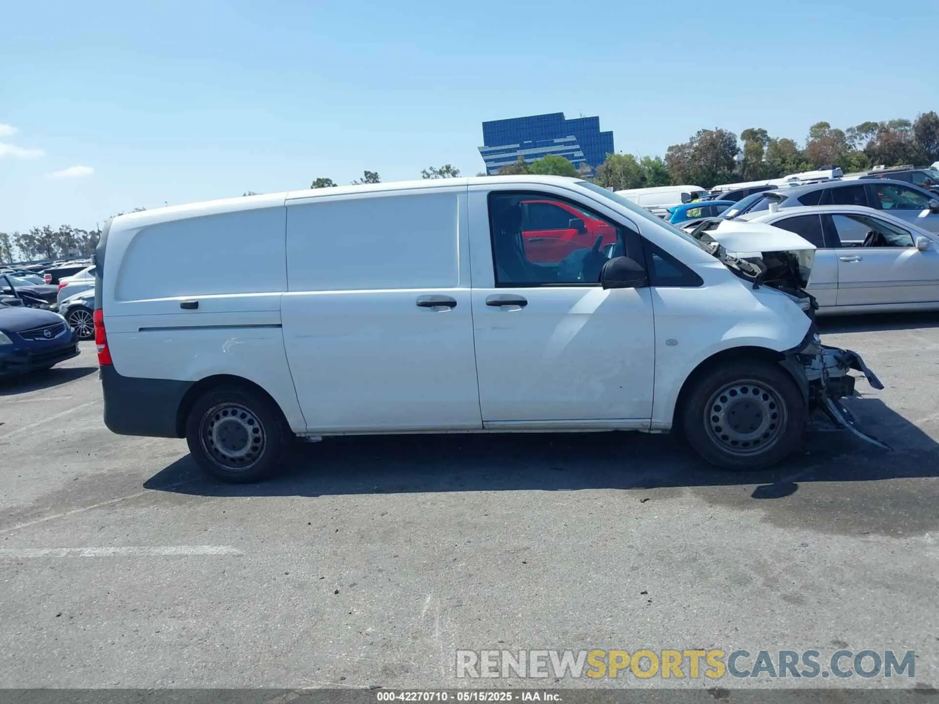 13 Photograph of a damaged car WD3PG2EA3L3651675 MERCEDES-BENZ METRIS 2020