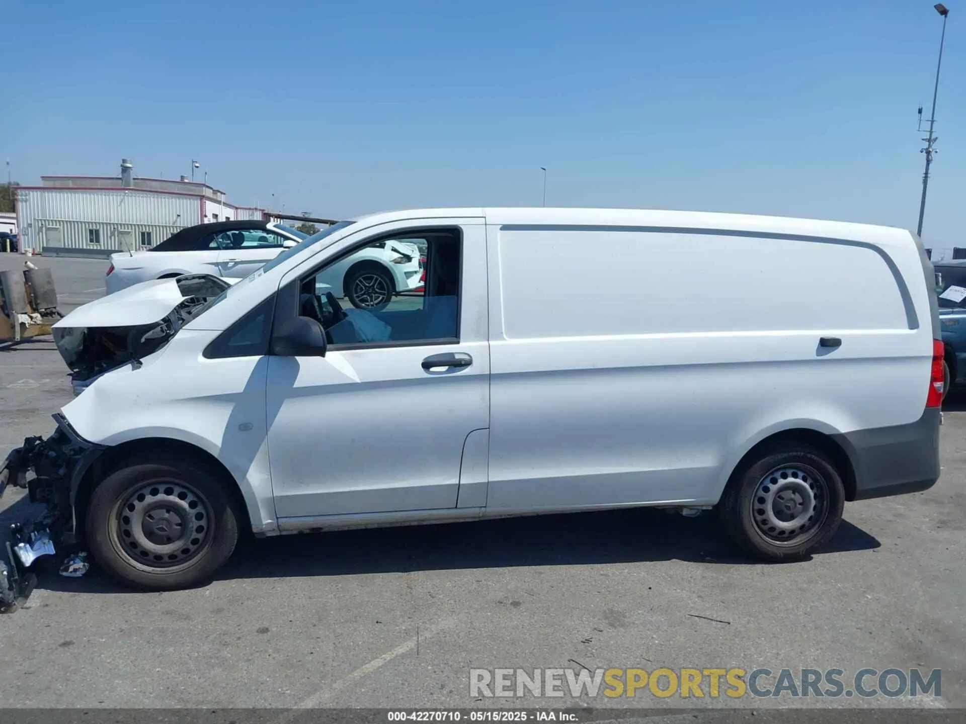 14 Photograph of a damaged car WD3PG2EA3L3651675 MERCEDES-BENZ METRIS 2020
