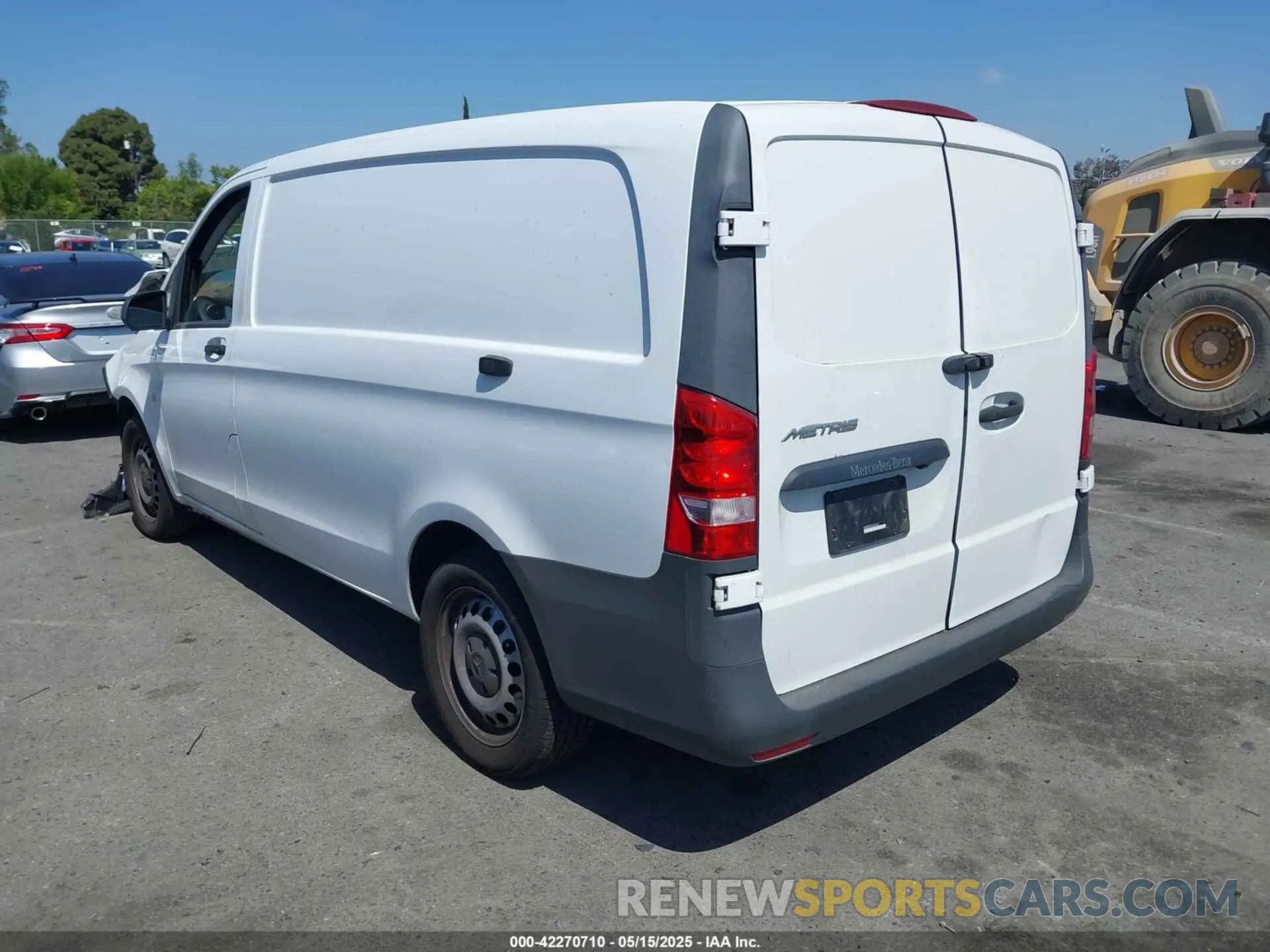 3 Photograph of a damaged car WD3PG2EA3L3651675 MERCEDES-BENZ METRIS 2020