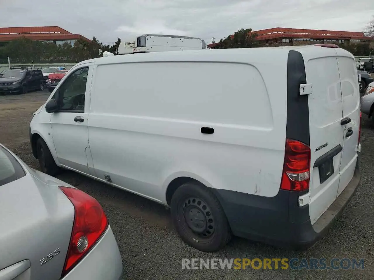 2 Photograph of a damaged car WD3PG2EAXL3640351 MERCEDES-BENZ METRIS 2020