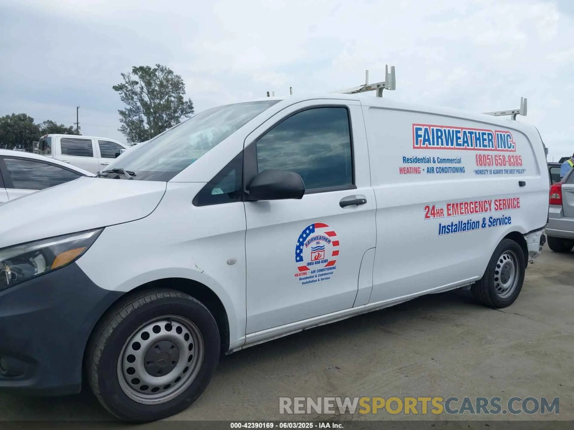 15 Photograph of a damaged car WD3PG3EA6L3645875 MERCEDES-BENZ METRIS 2020