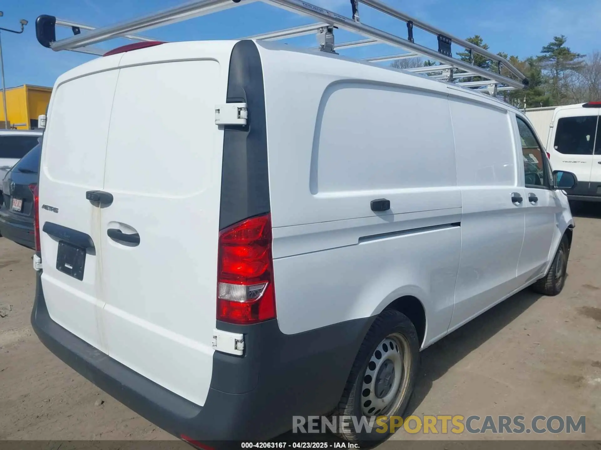 4 Photograph of a damaged car WD3PG3EAXL3674294 MERCEDES-BENZ METRIS 2020